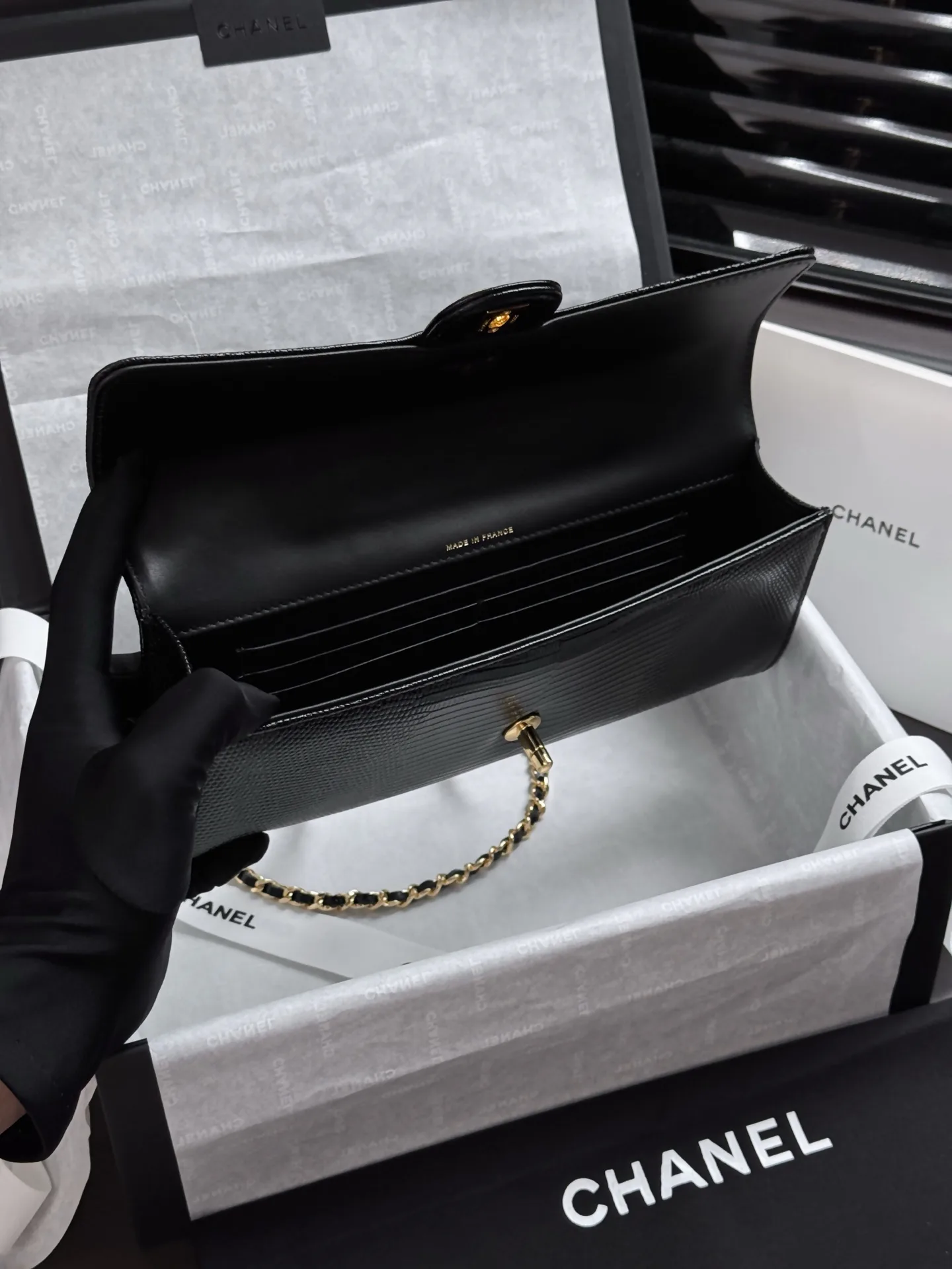 Women's Classic Handbags CHANEL 18065624