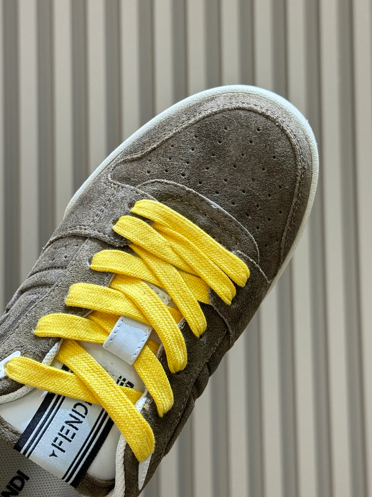 Women's Sneakers FENDI 18073185