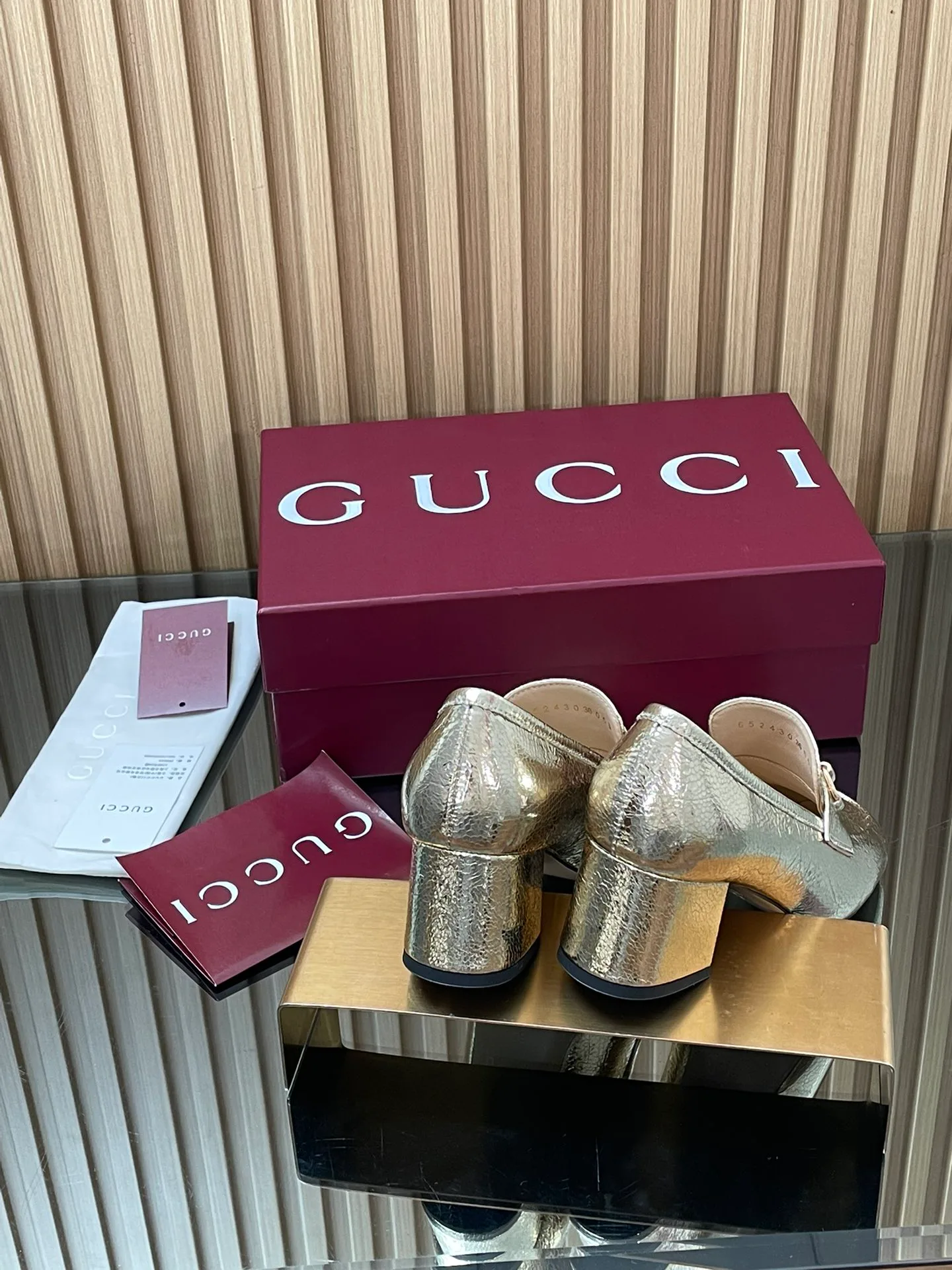 Women's Loafers And Moccasins GUCCI 18152970