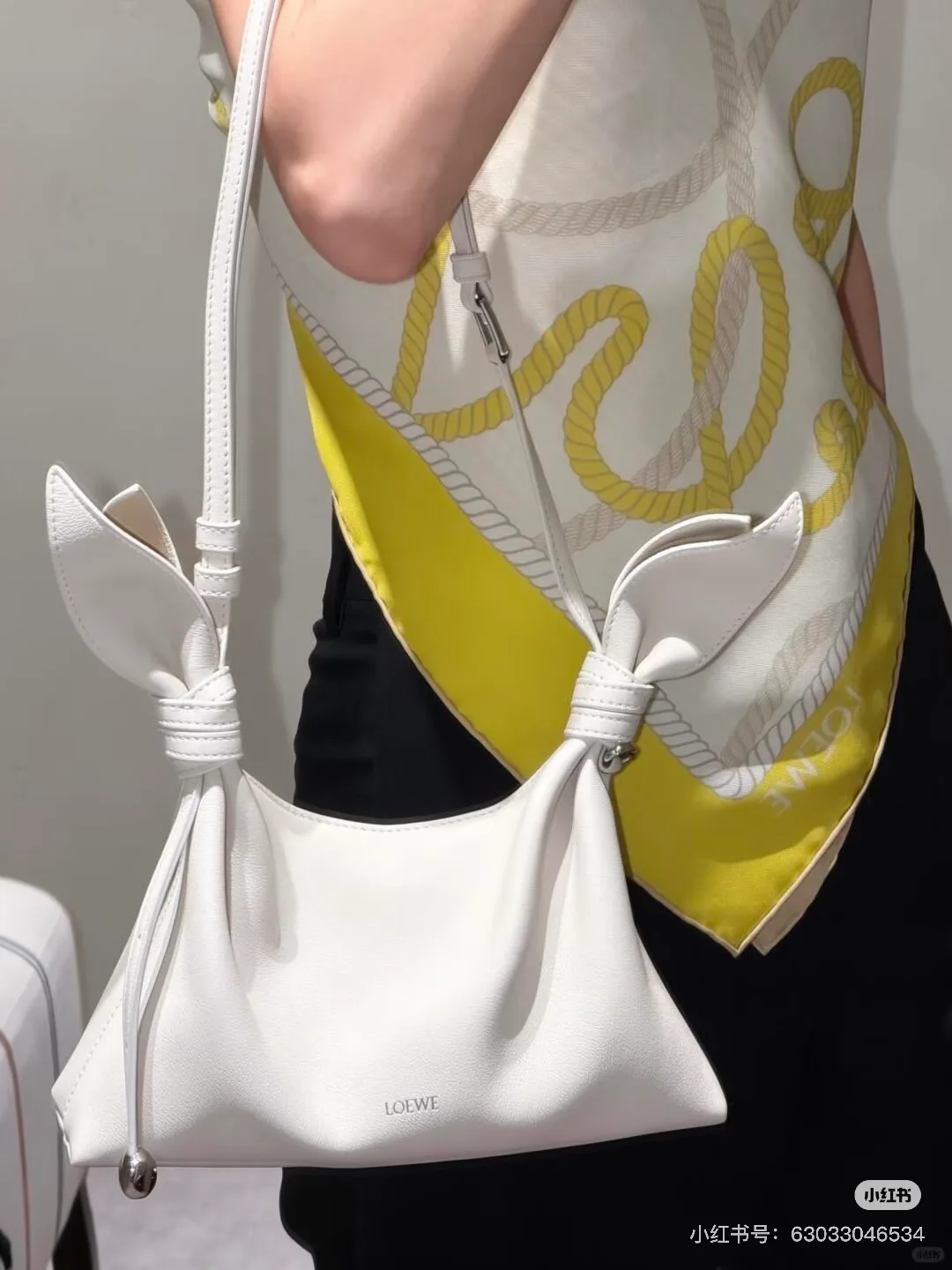 Women's Classic Handbags LOEWE 17333203