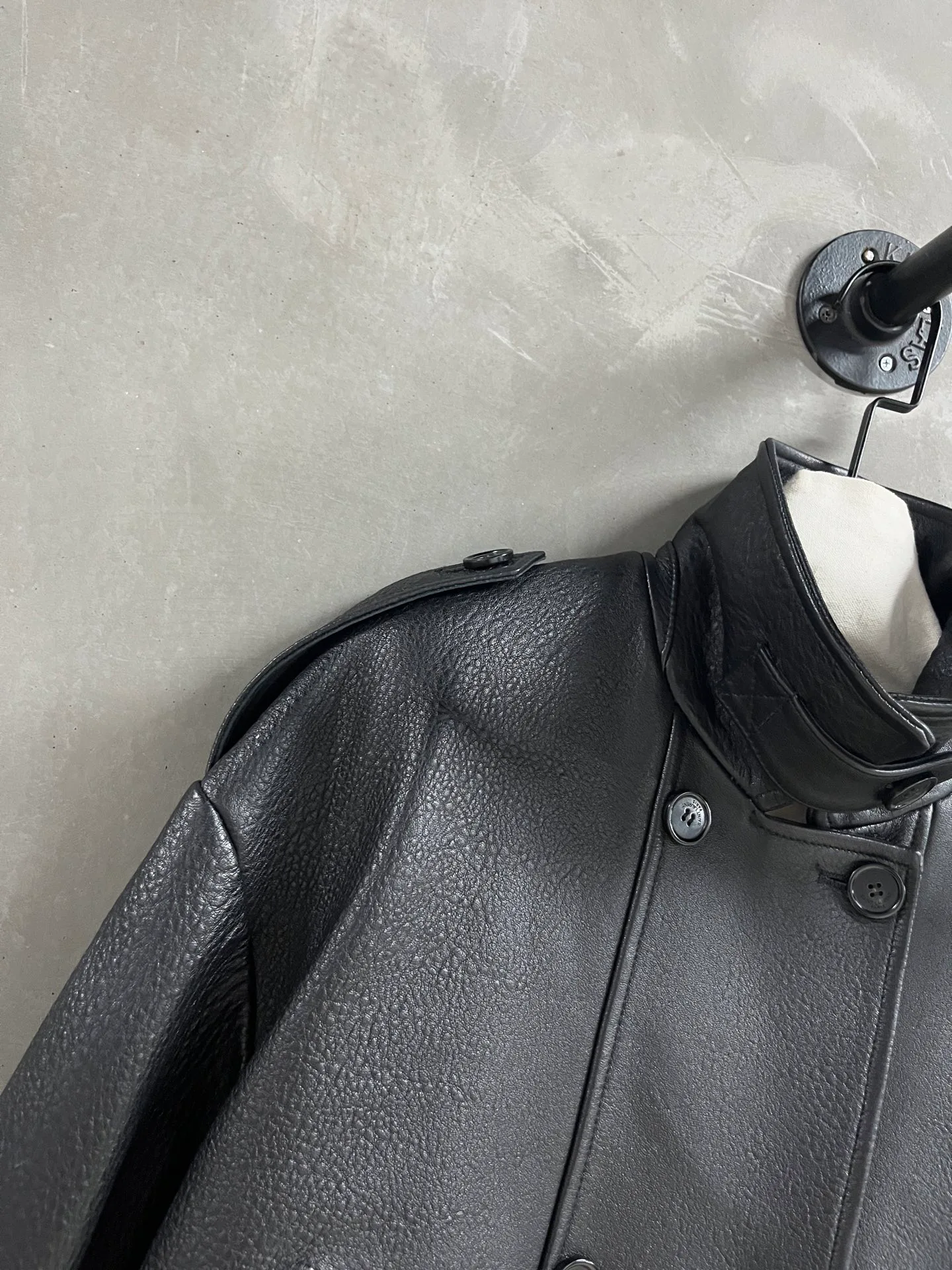 Women's Leather Jackets And Sheepskin Coats SAINT LAURENT 18417980
