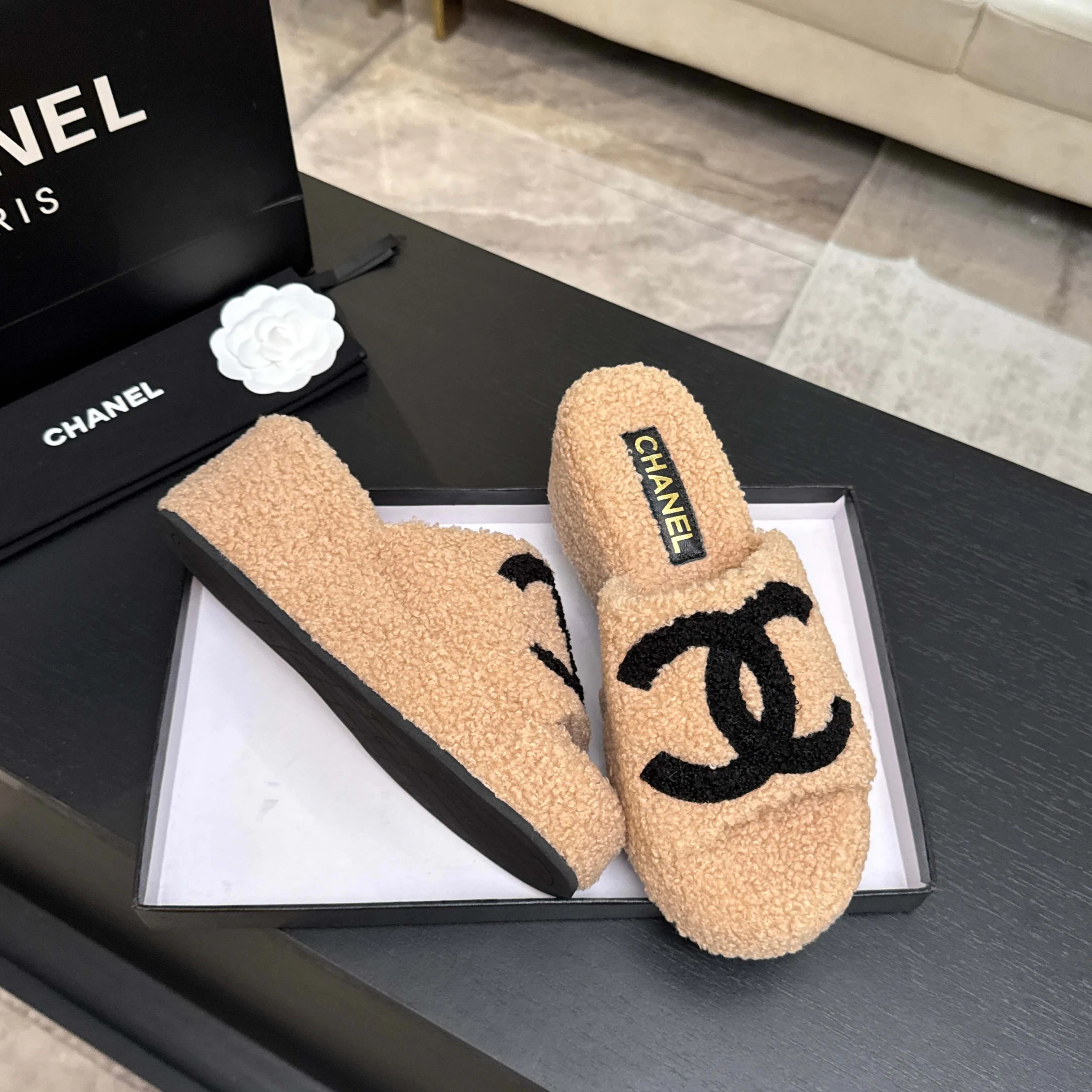 Women's Slippers CHANEL 18501004