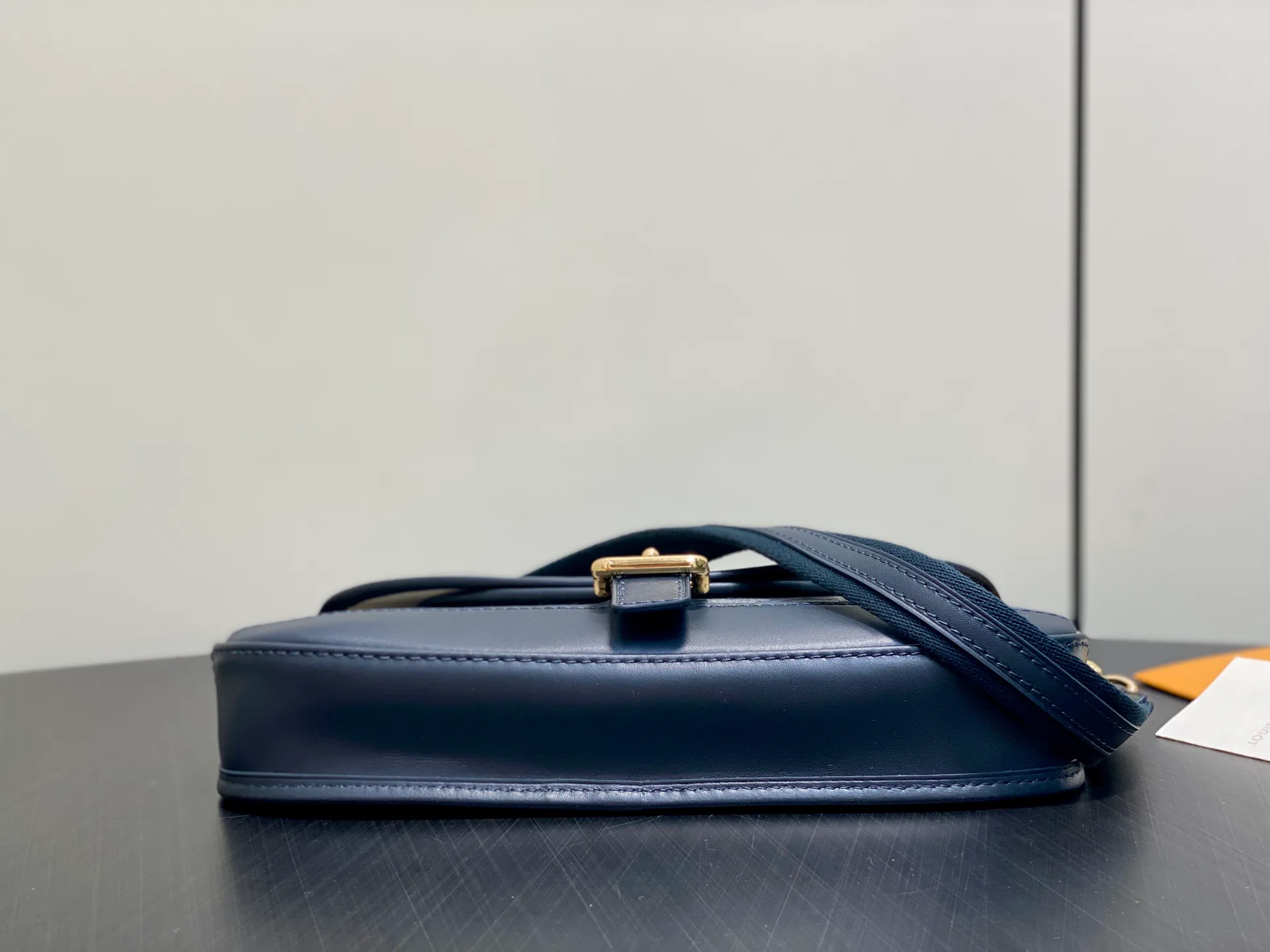 Women's Classic Handbags LOUIS VUITTON 17838909