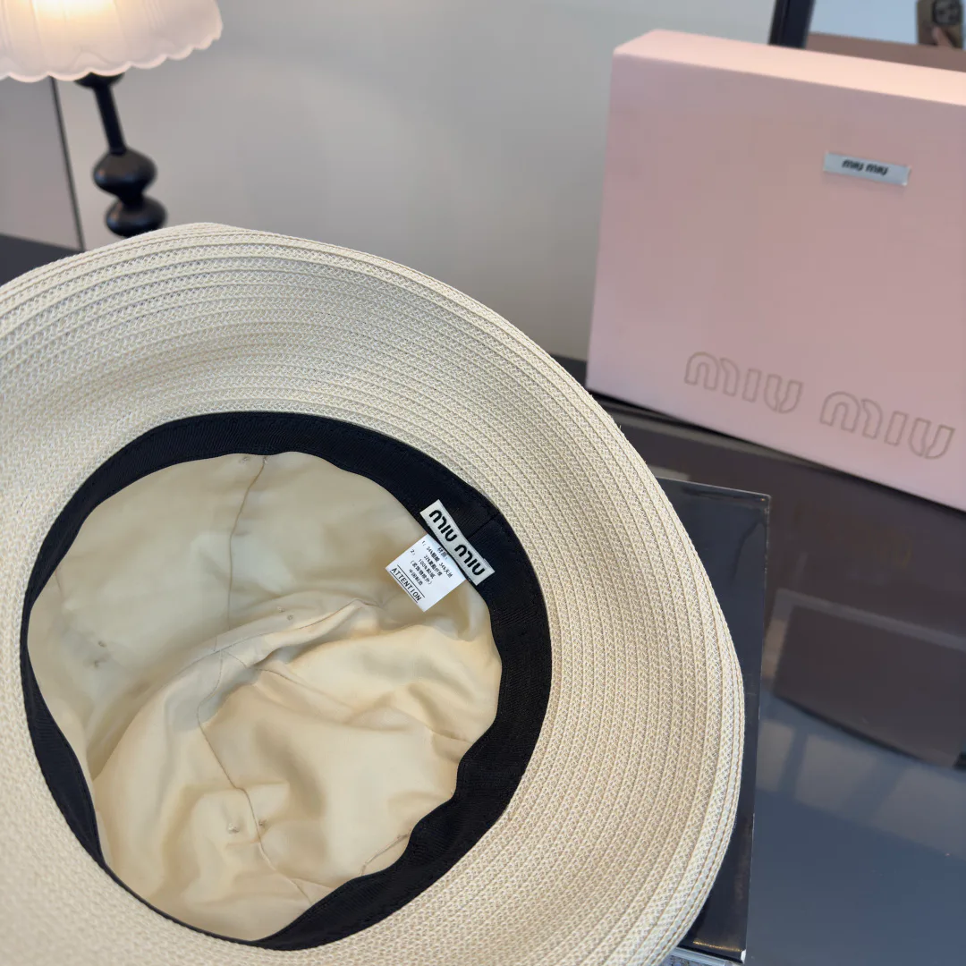 Hats MIU MIU 17467681