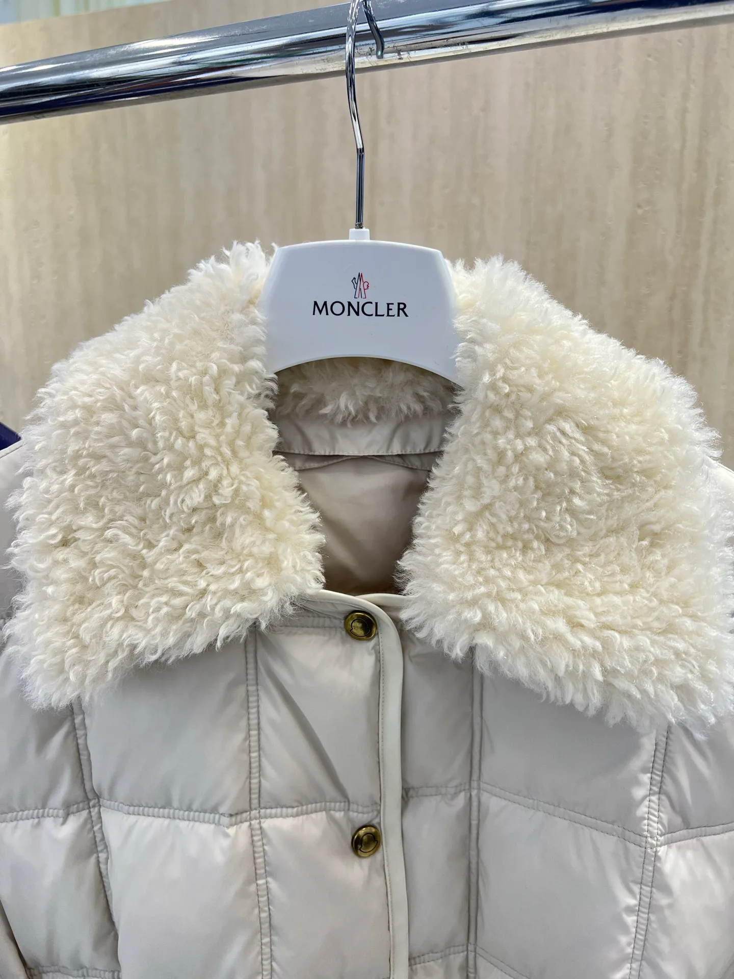 Men's Jackets And Down Jackets MONCLER 18330391