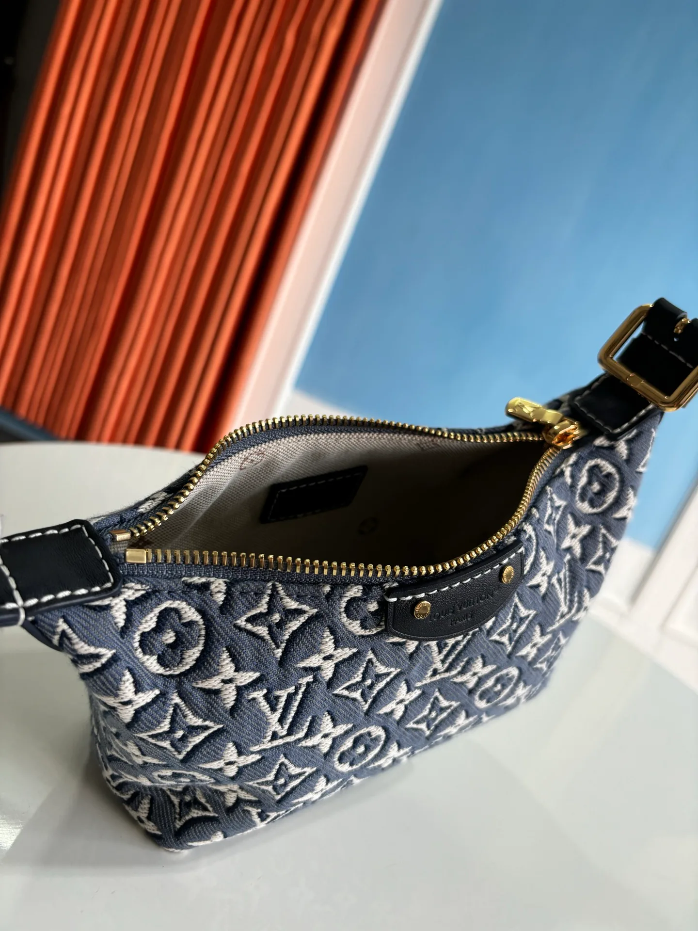 Women's Classic Handbags LOUIS VUITTON 17942369