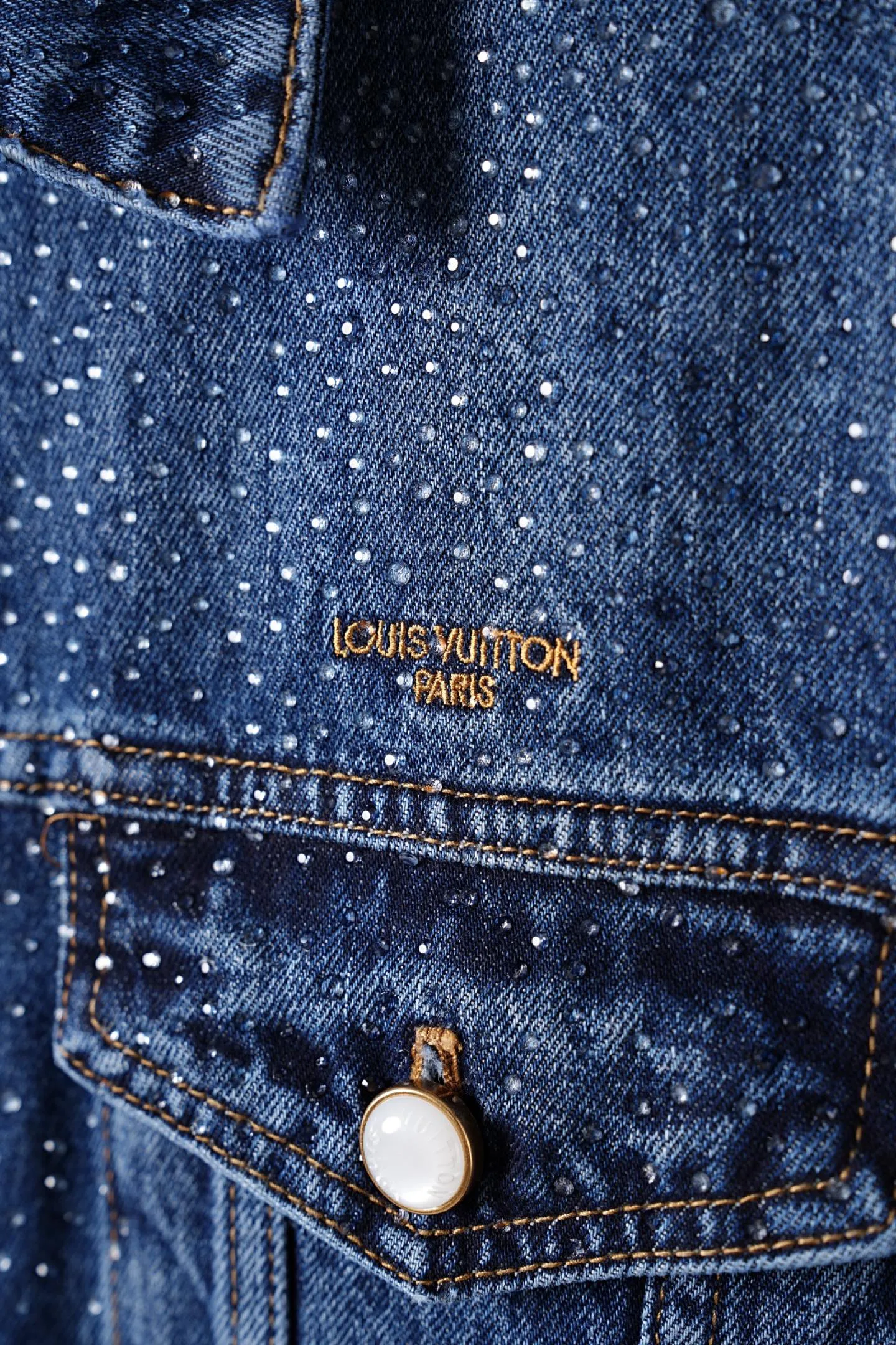 Men's Jackets And Down Jackets LOUIS VUITTON 18179072