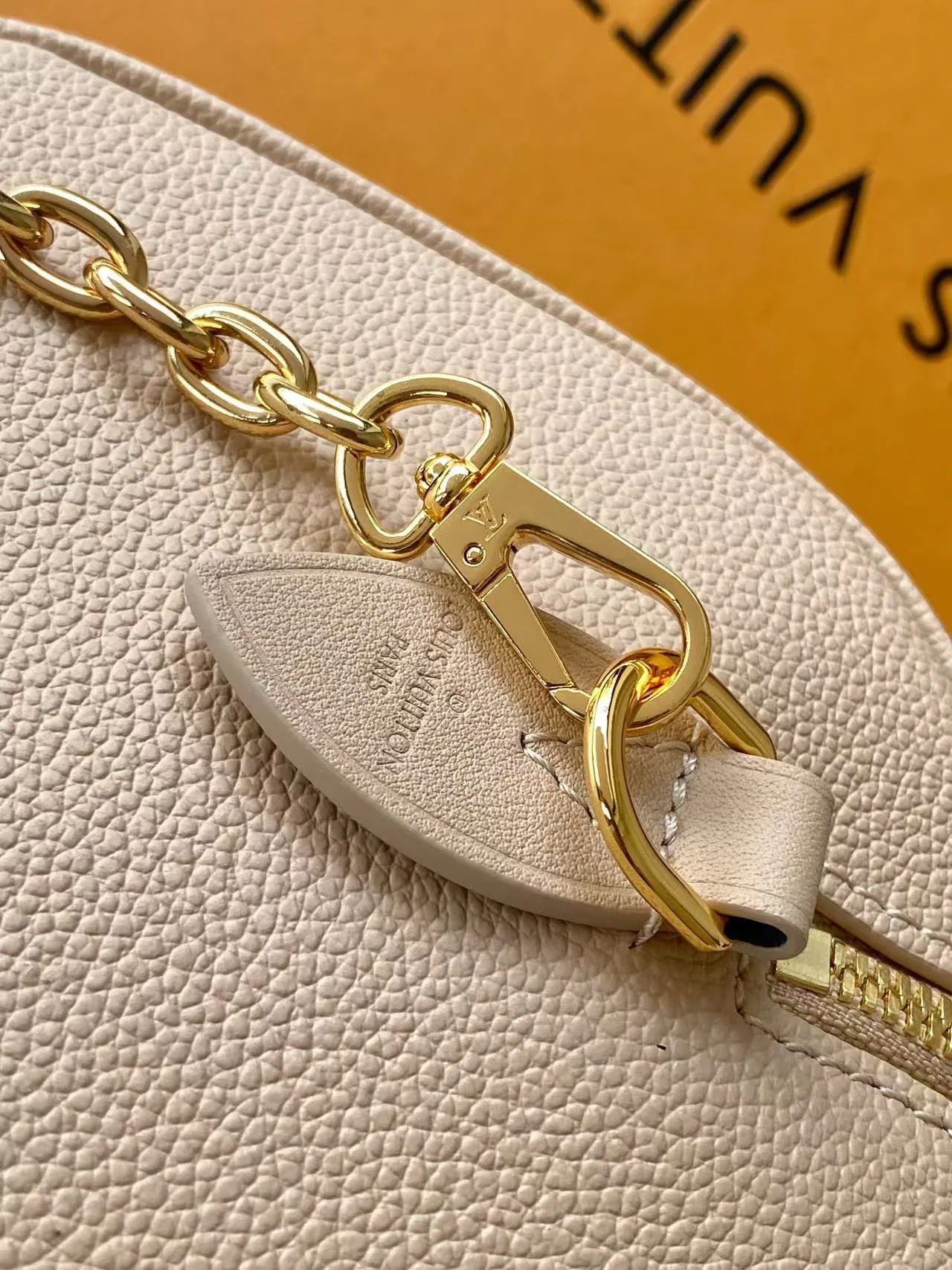 Классические Сумки Женские Louis Vuitton 18664432