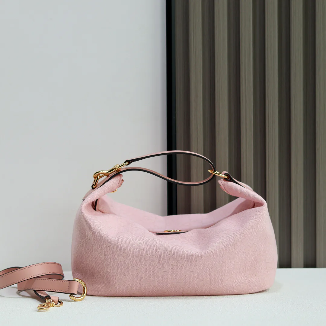 Women's Classic Handbags GUCCI 17947491