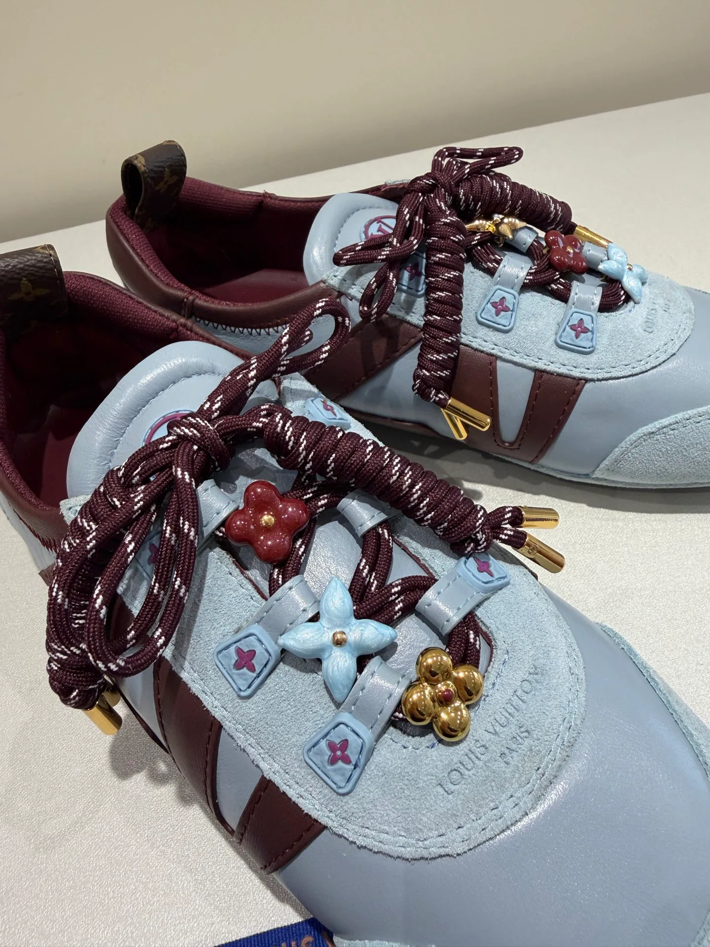 Women's Sneakers LOUIS VUITTON 17934902