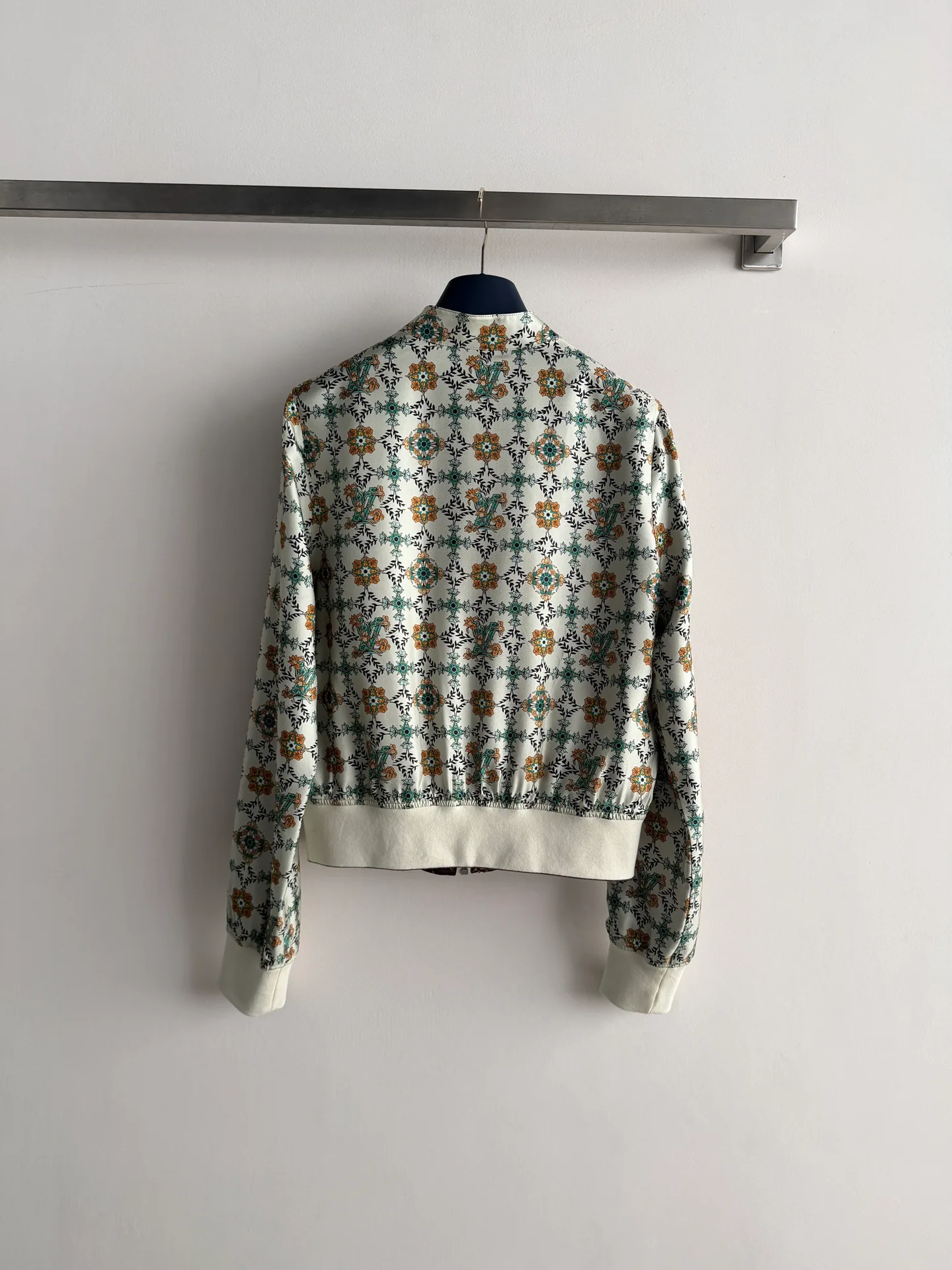 Women's Jackets And Down Jackets LOUIS VUITTON 17307665