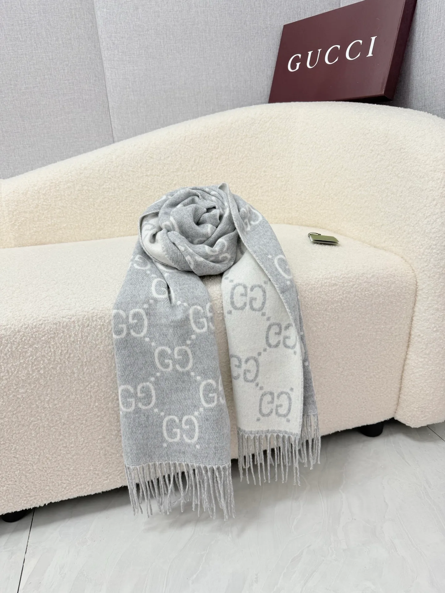 Scarves GUCCI 18275015