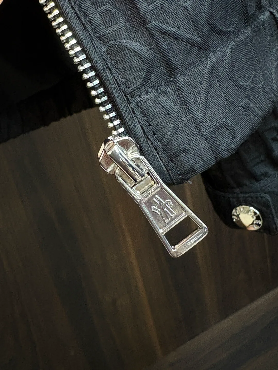 Men's Jackets And Down Jackets MONCLER 18140539