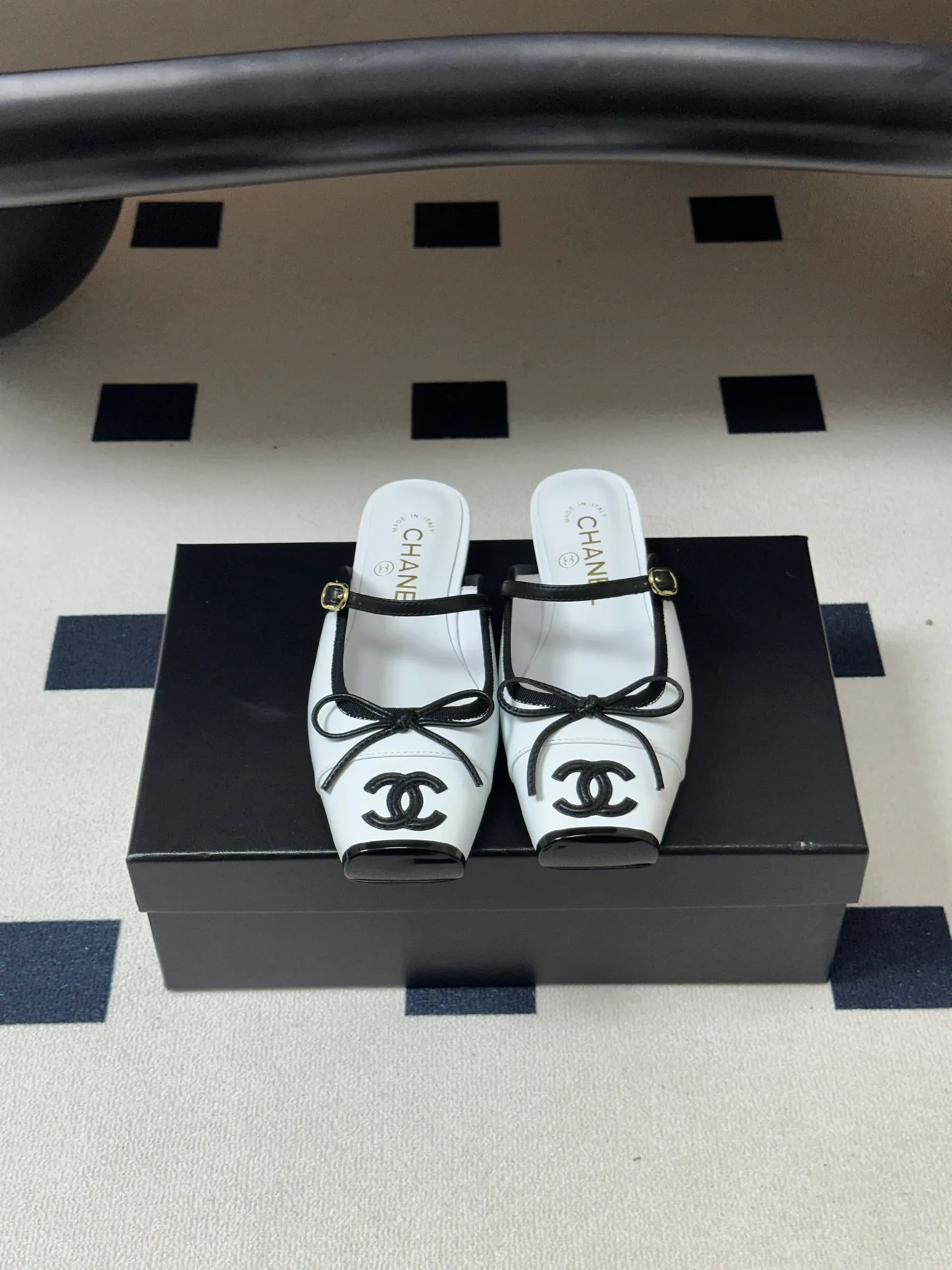 Women's Mules And Clogs CHANEL 17338406