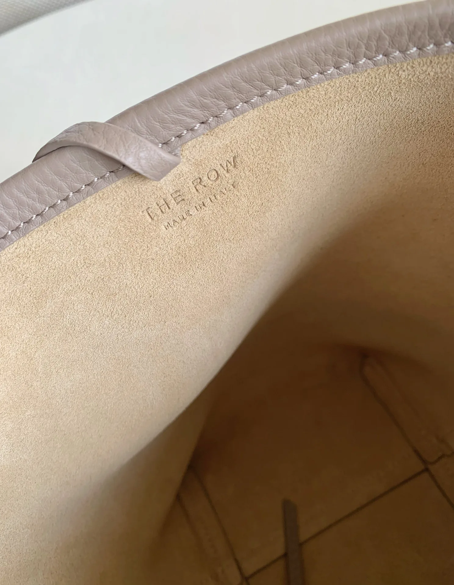 Women's Classic Handbags THE ROW 18070643