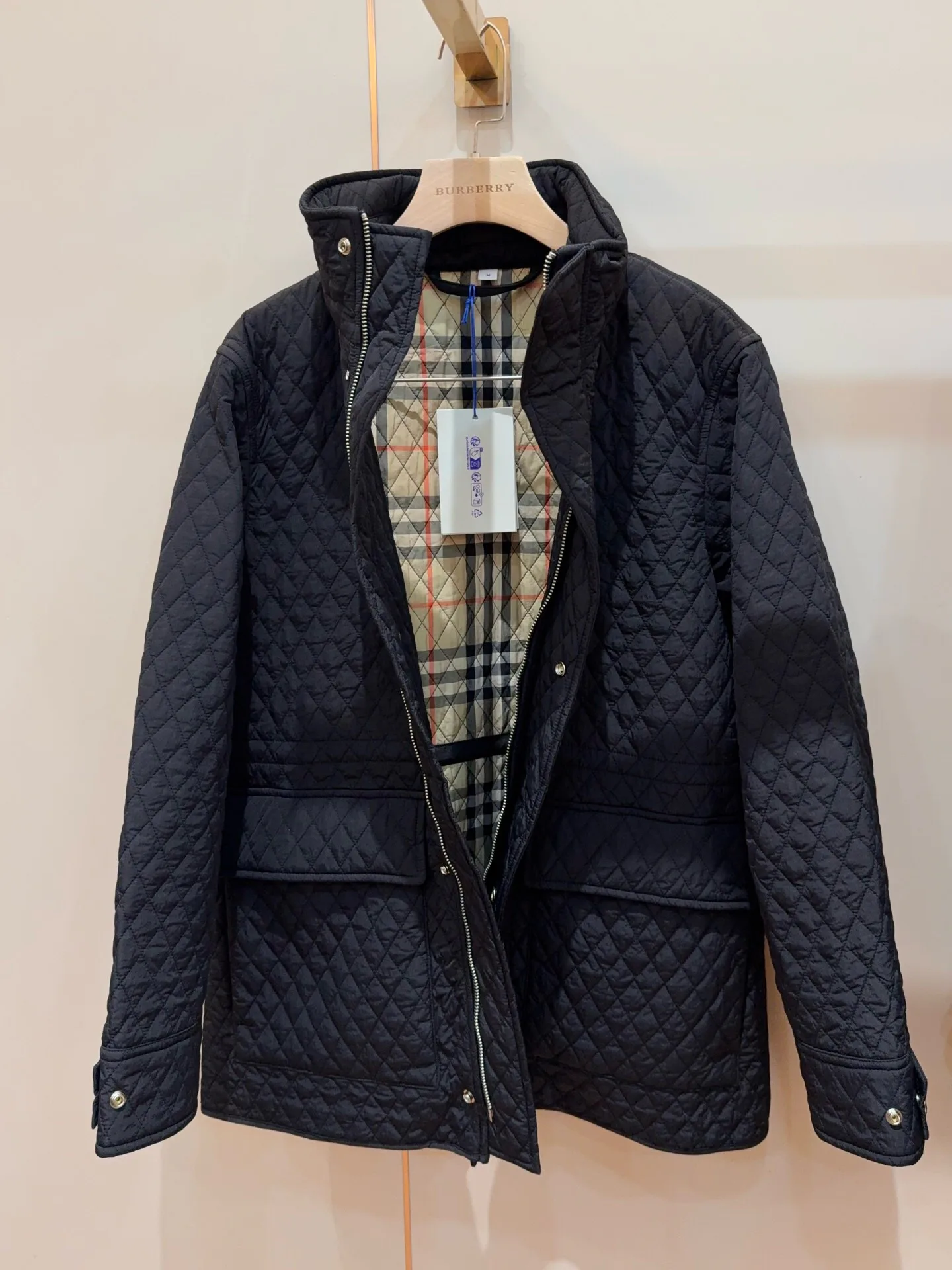 Women's Jackets And Down Jackets BURBERRY 18206344