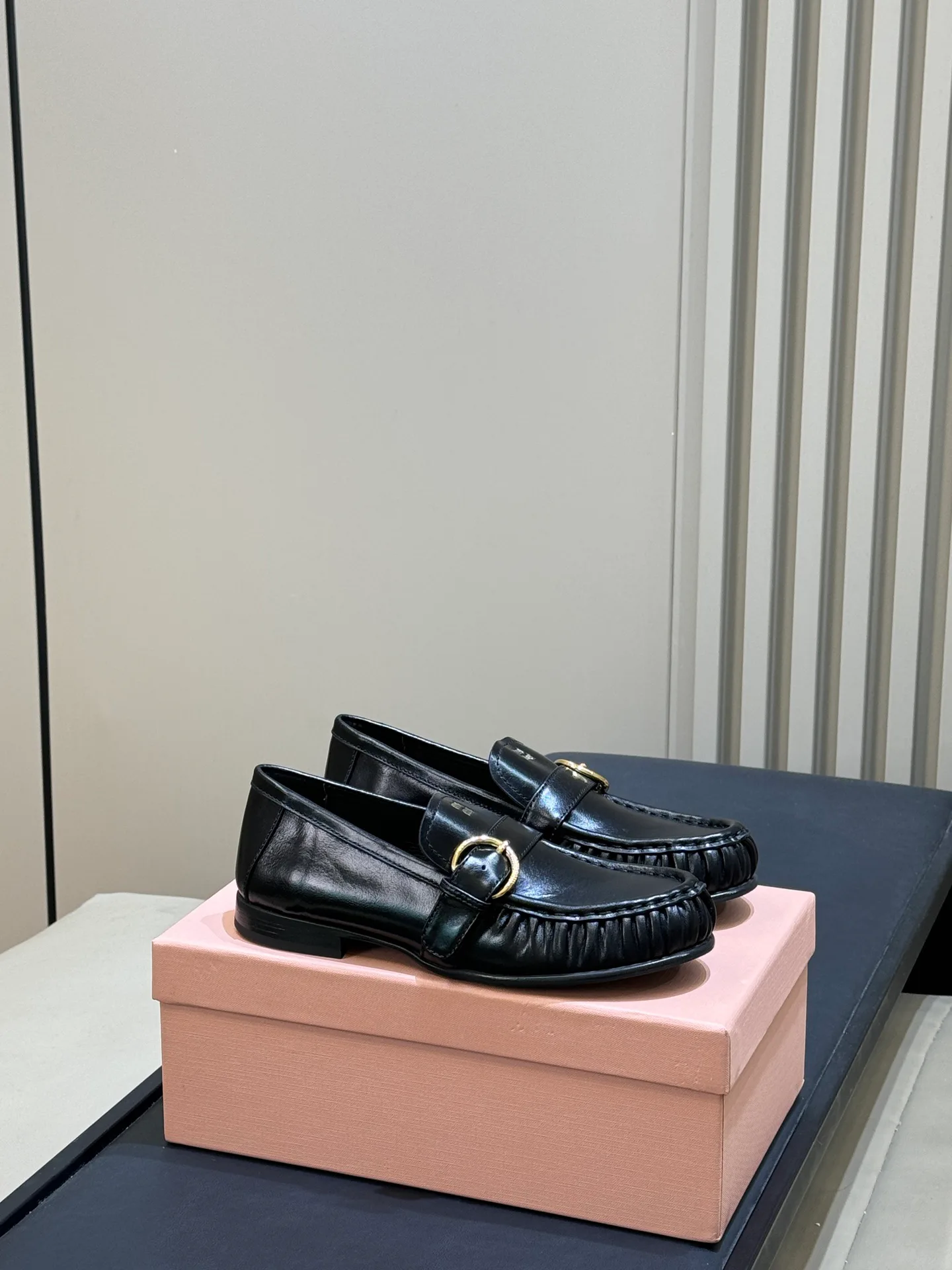 Women's Loafers And Moccasins MIU MIU 18072907