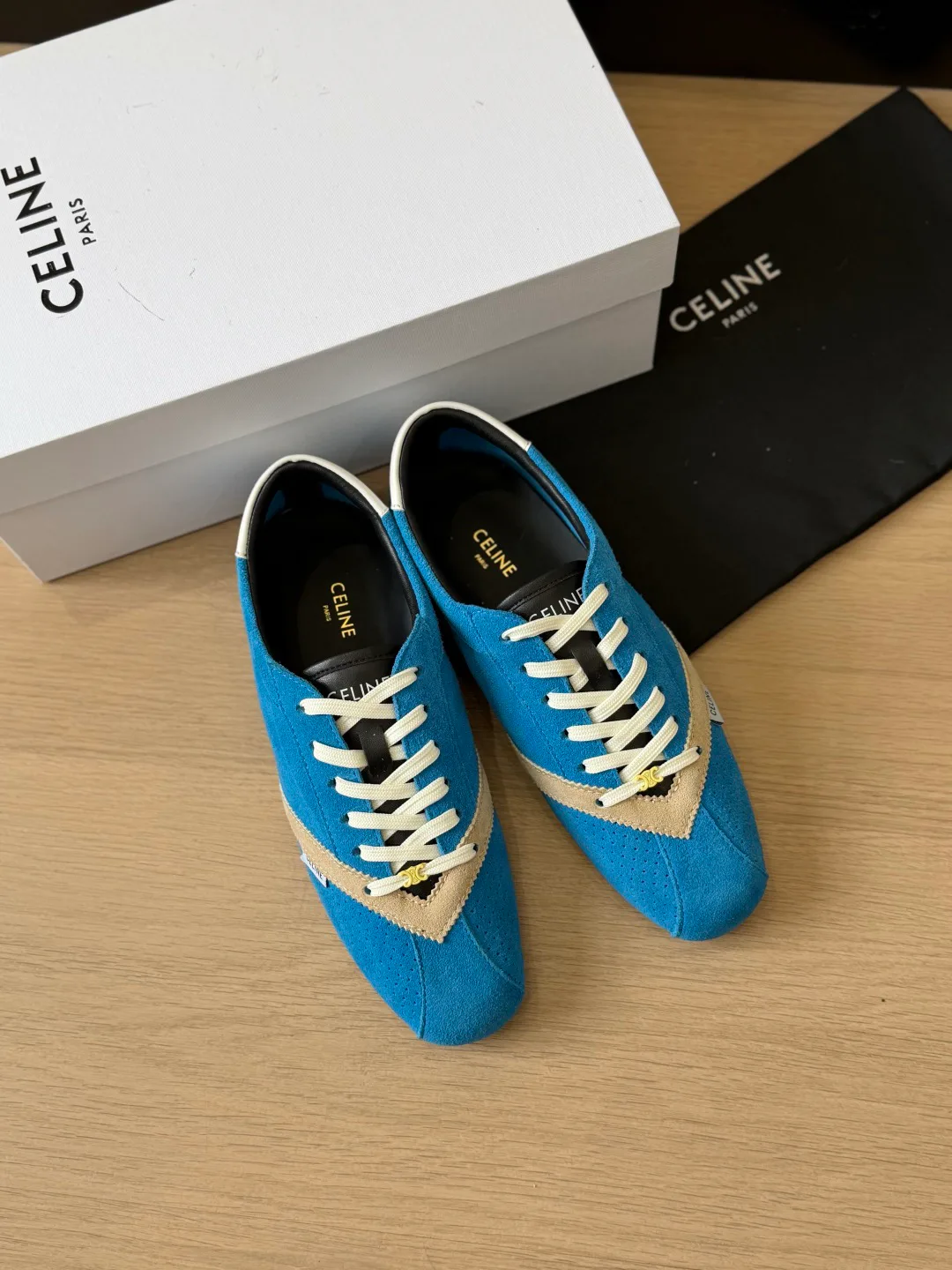 Women's Sneakers CELINE 18224061