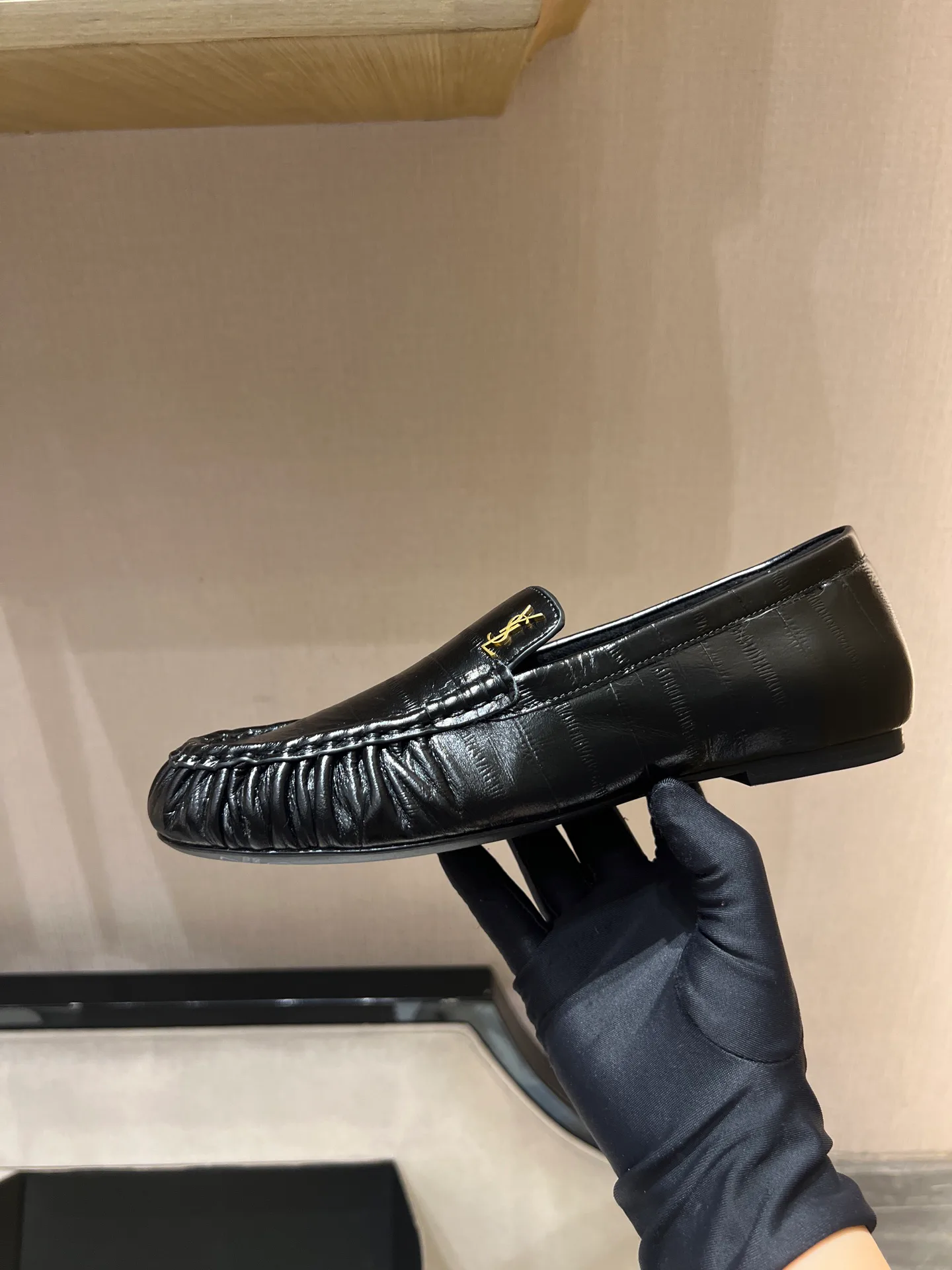 Women's Loafers And Moccasins SAINT LAURENT 17897592