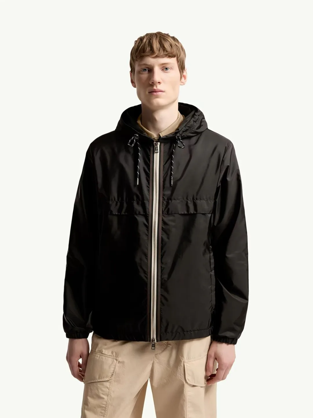 Women's Jackets And Down Jackets MONCLER 18002115