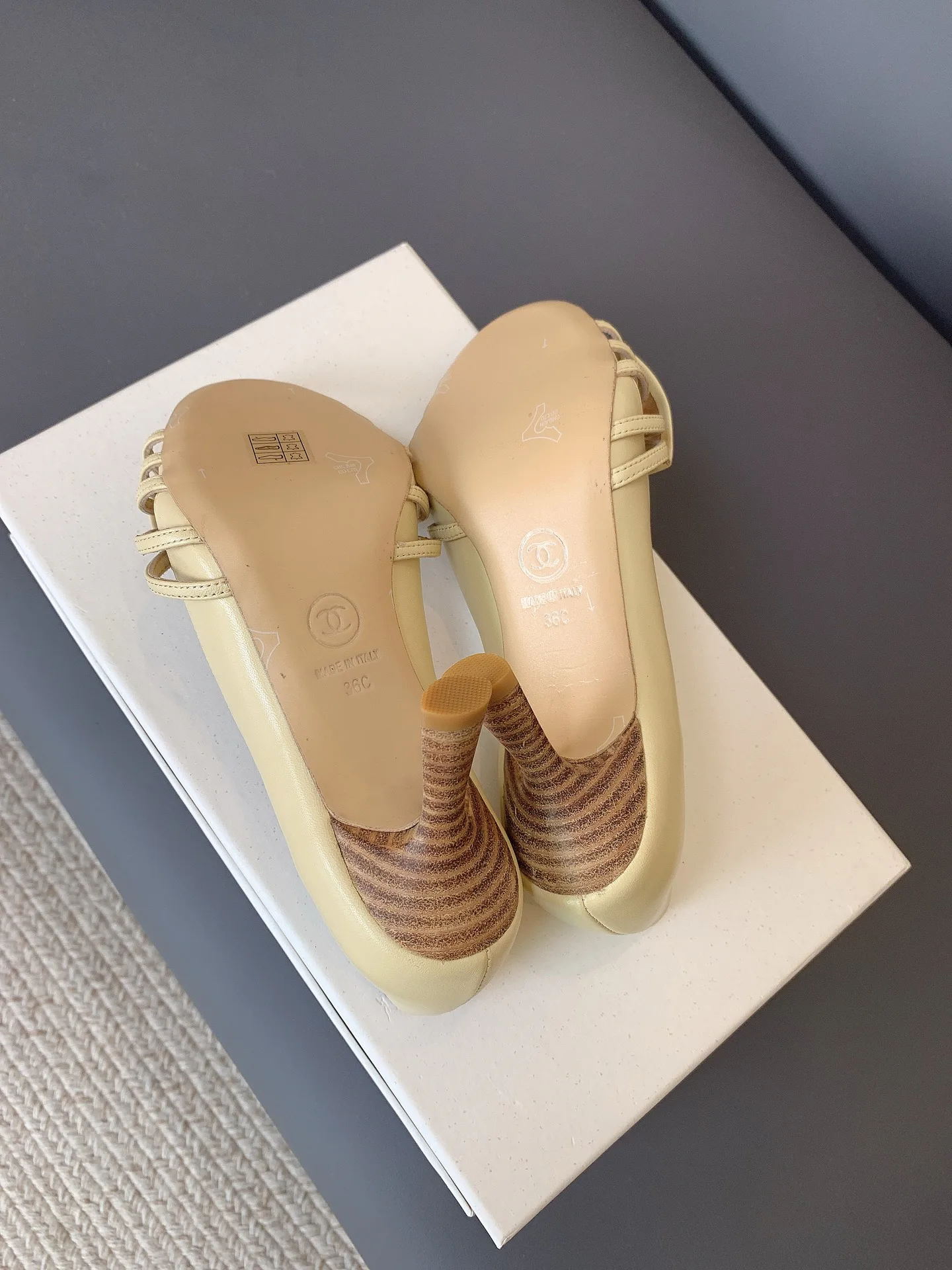 Women's Heels CHANEL 17656653