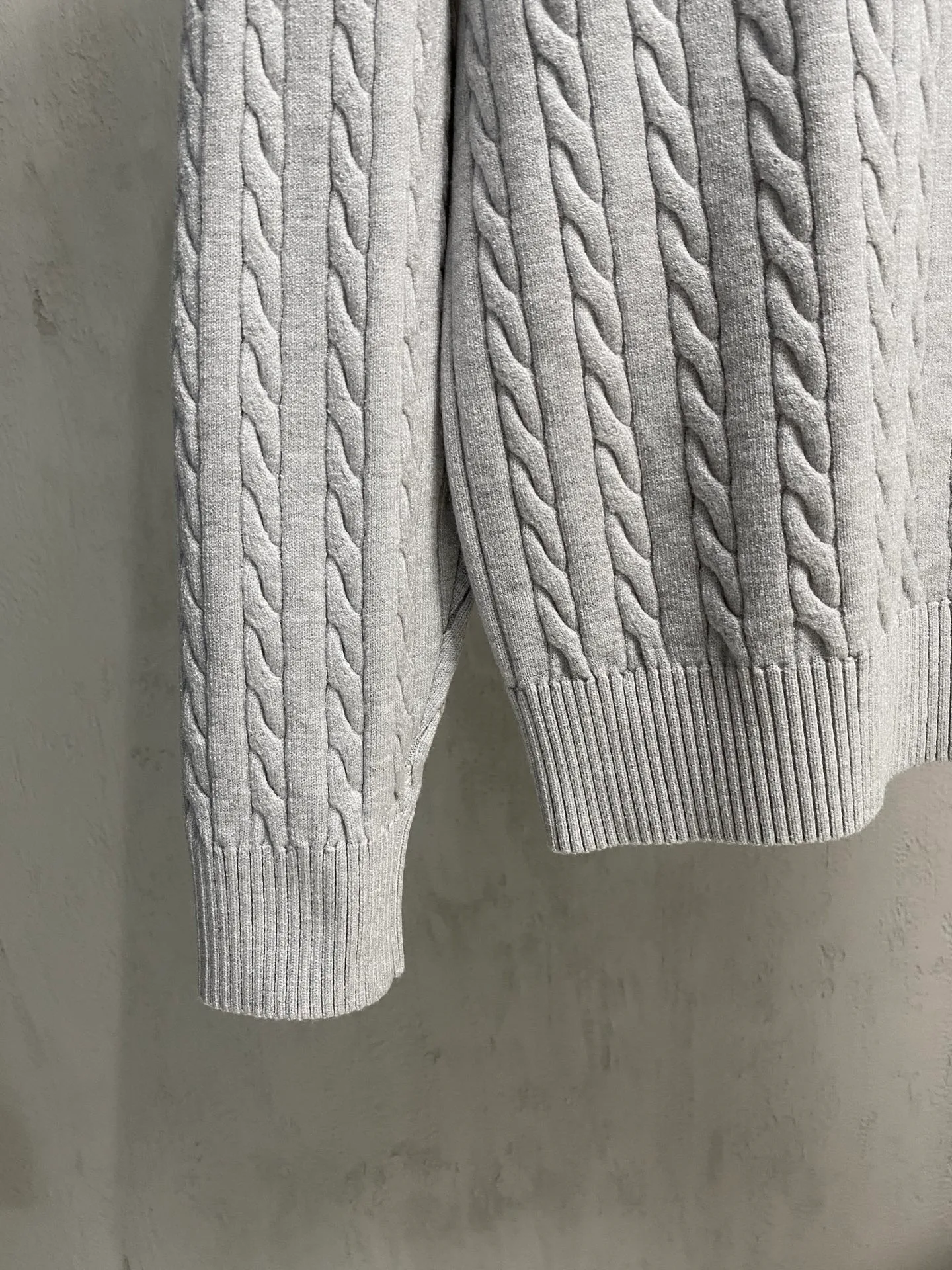 Men's Jumpers And Sweaters MONCLER 18098172