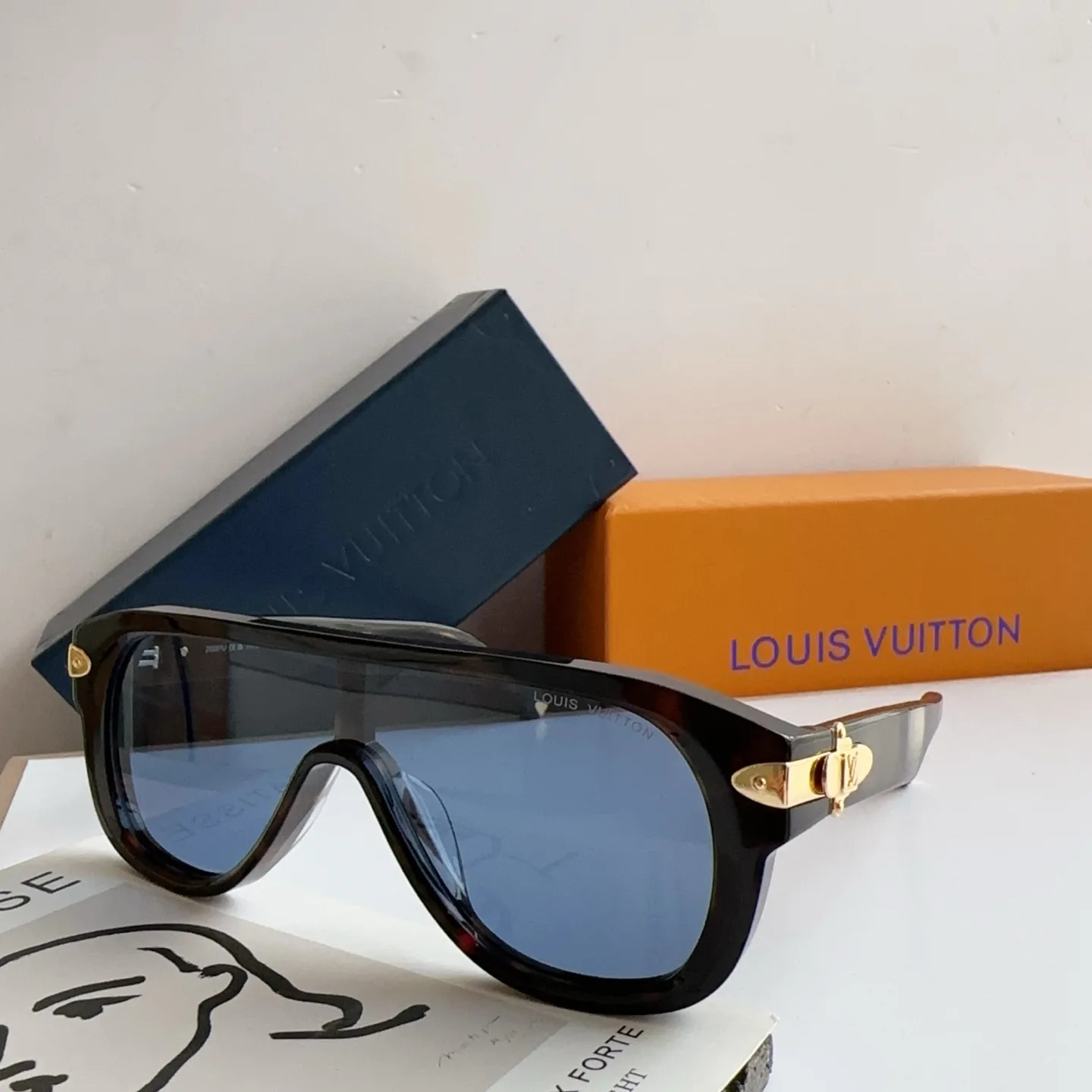 Glasses LOUIS VUITTON 17366476