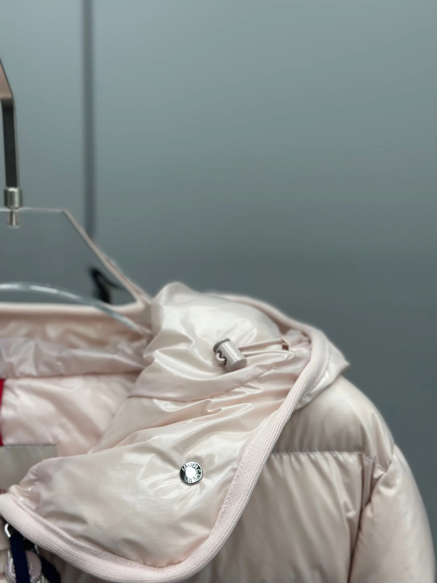 Women's Jackets And Down Jackets MONCLER 17913960