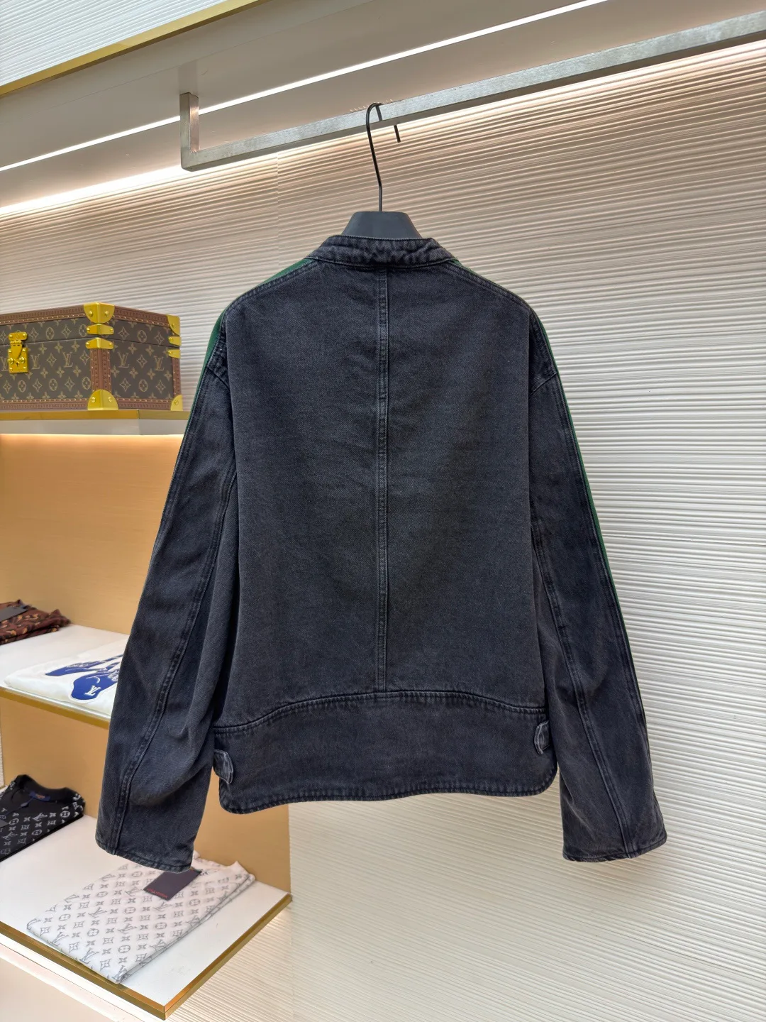 Men's Jackets And Down Jackets GUCCI 18461170