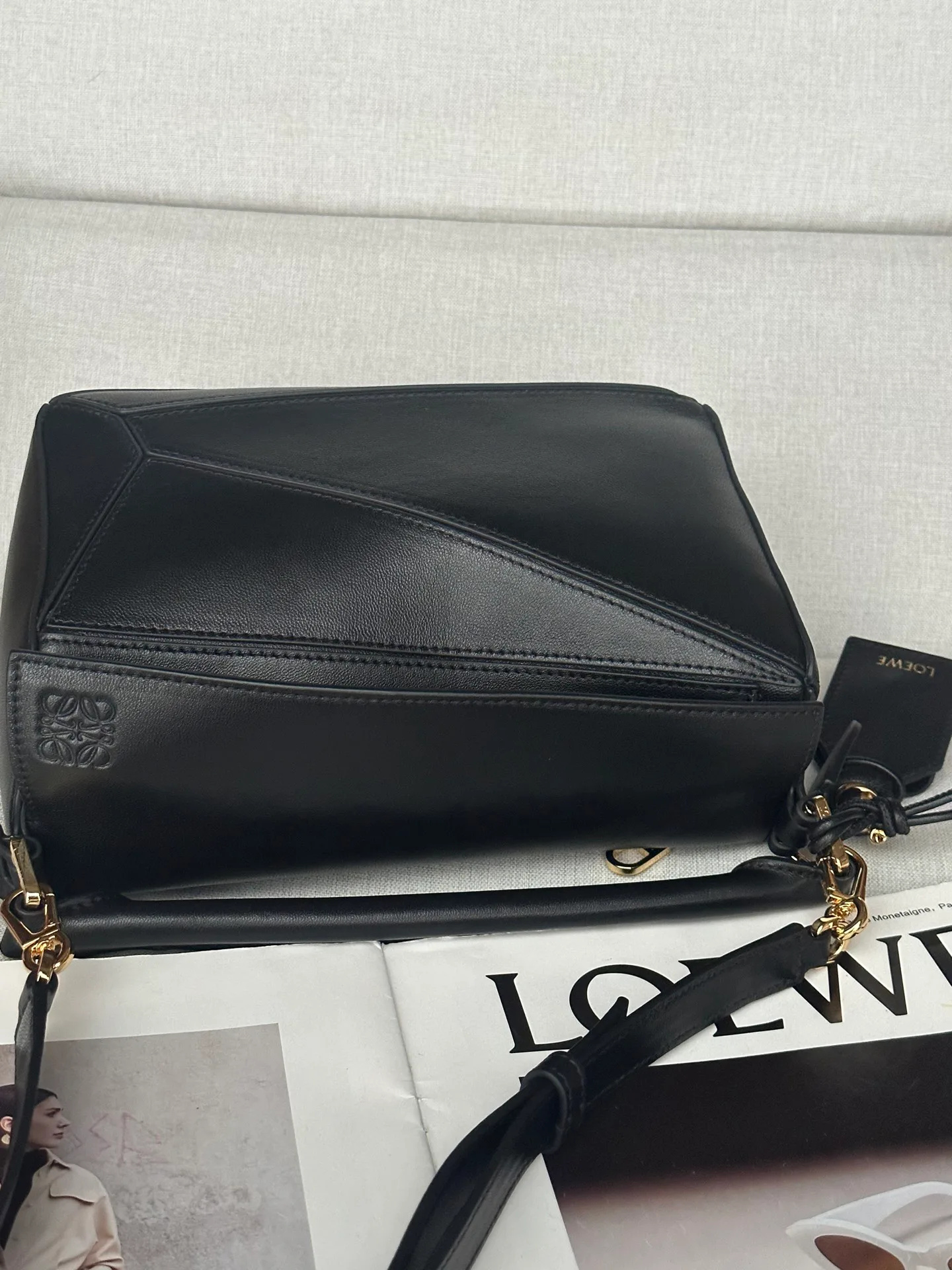 Women's Classic Handbags LOEWE 17943396