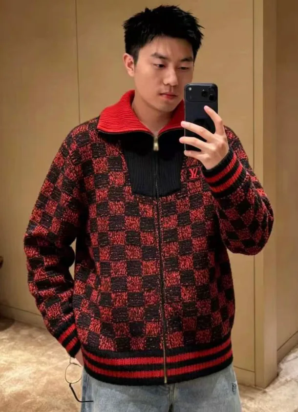 Men's Jumpers And Sweaters LOUIS VUITTON 18080562