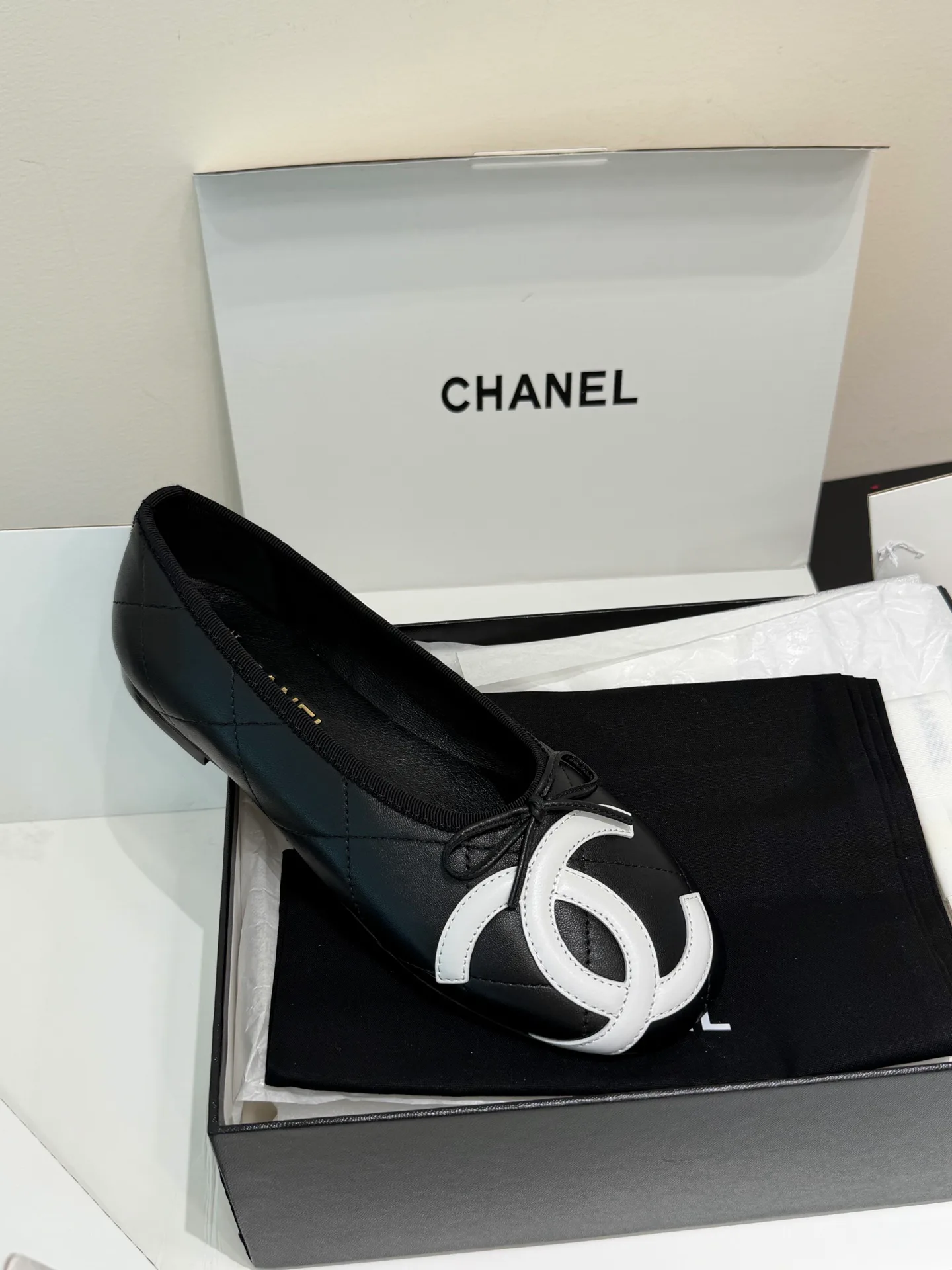 Women's Ballet Flats CHANEL 18363596