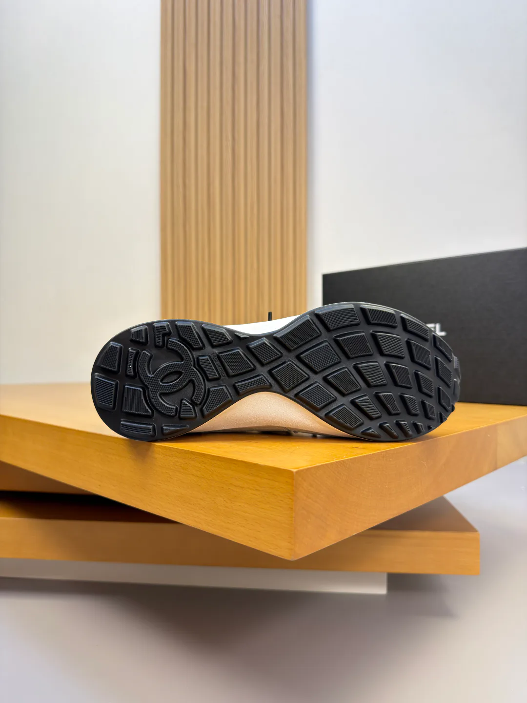 Men's Sneakers CHANEL 16874090
