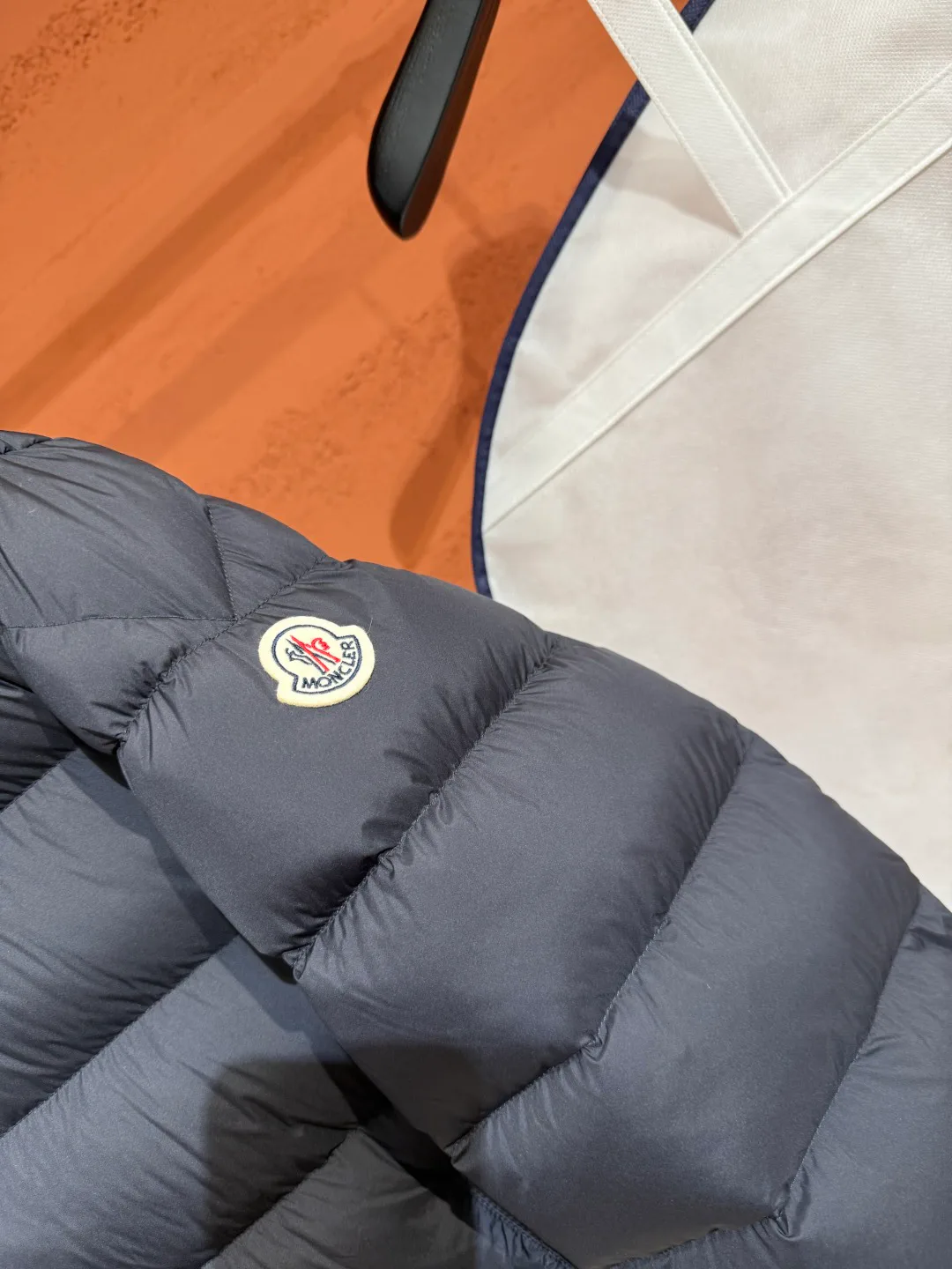 Men's Jackets And Down Jackets MONCLER 18047942