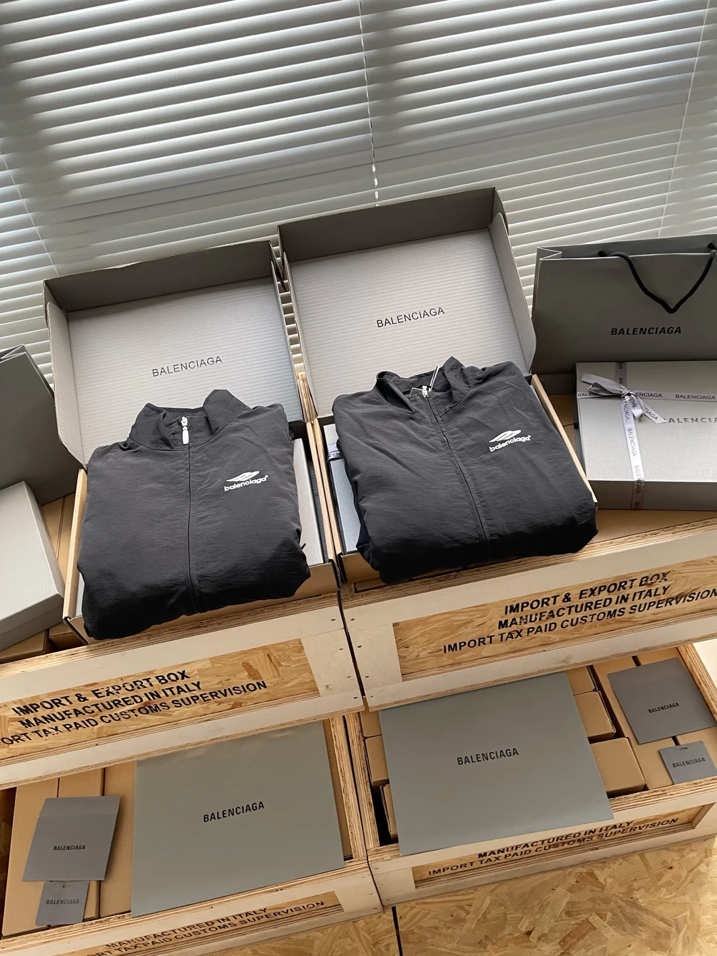 Men's Jackets And Down Jackets BALENCIAGA 18153464