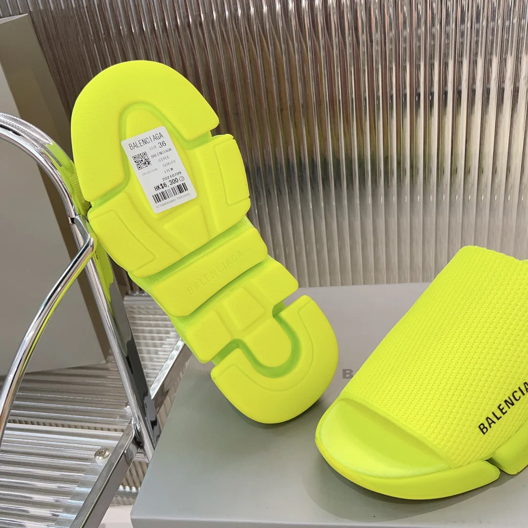 Women's Flip-Flops BALENCIAGA 17182660