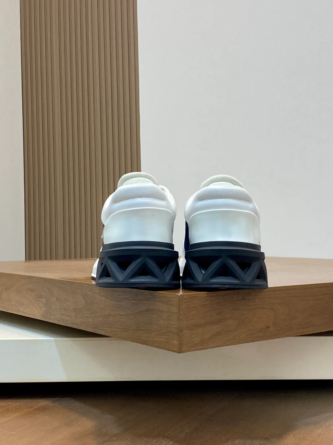 Men's Sneakers PRADA 18116627