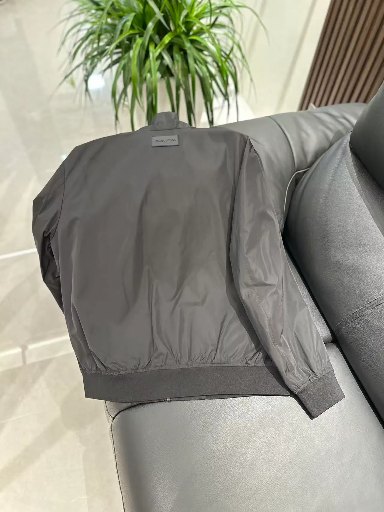 Men's Jackets And Down Jackets LOUIS VUITTON 18140221