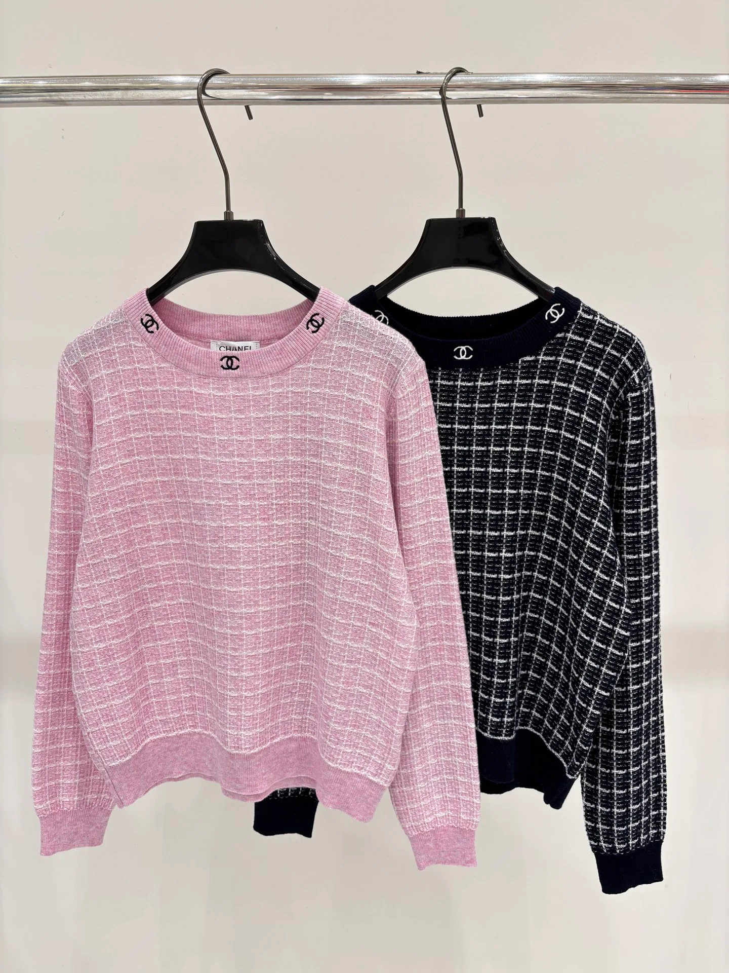 Women's Jumpers And Sweaters CHANEL 18137927