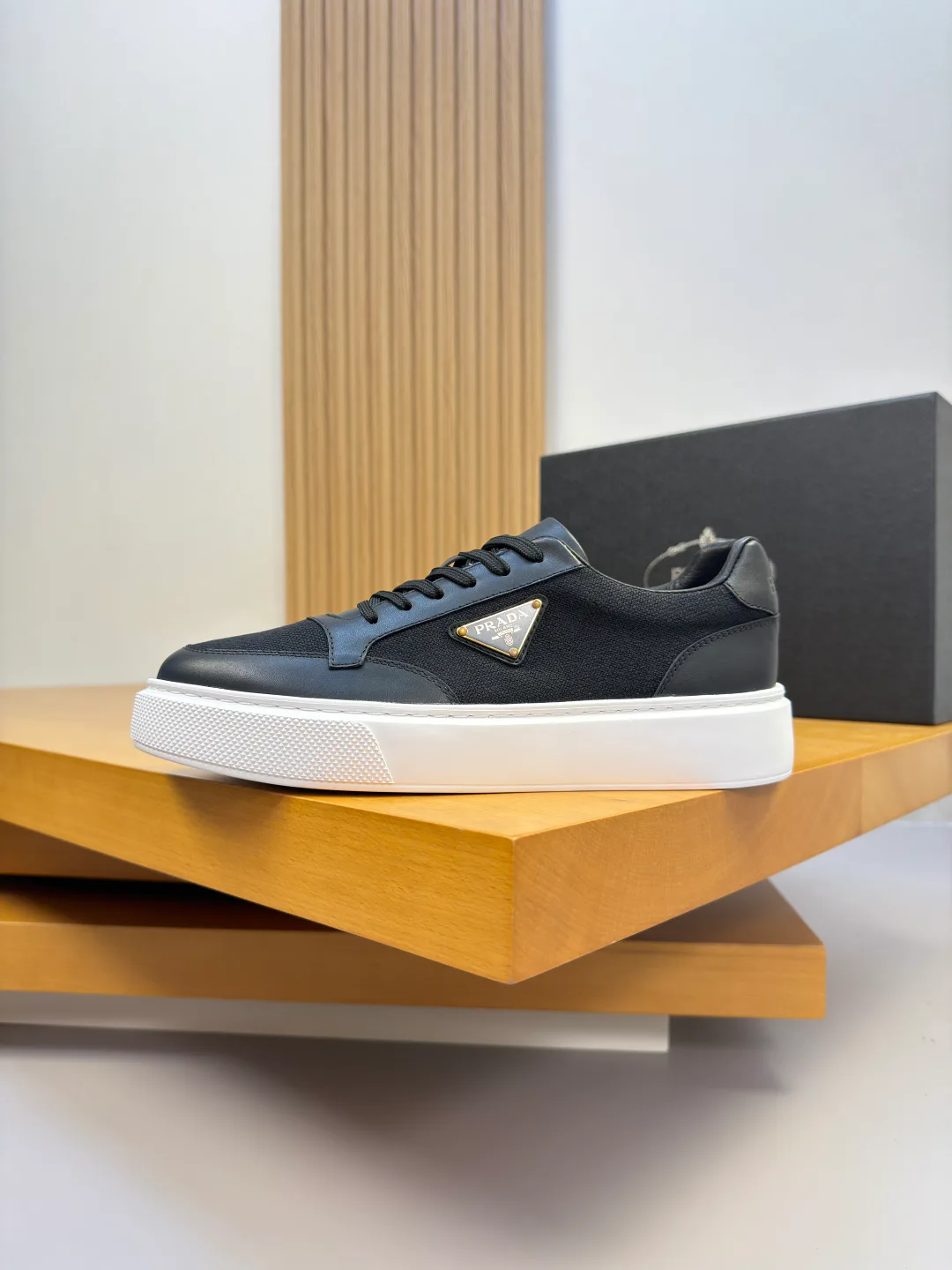 Men's Sneakers PRADA 17955060