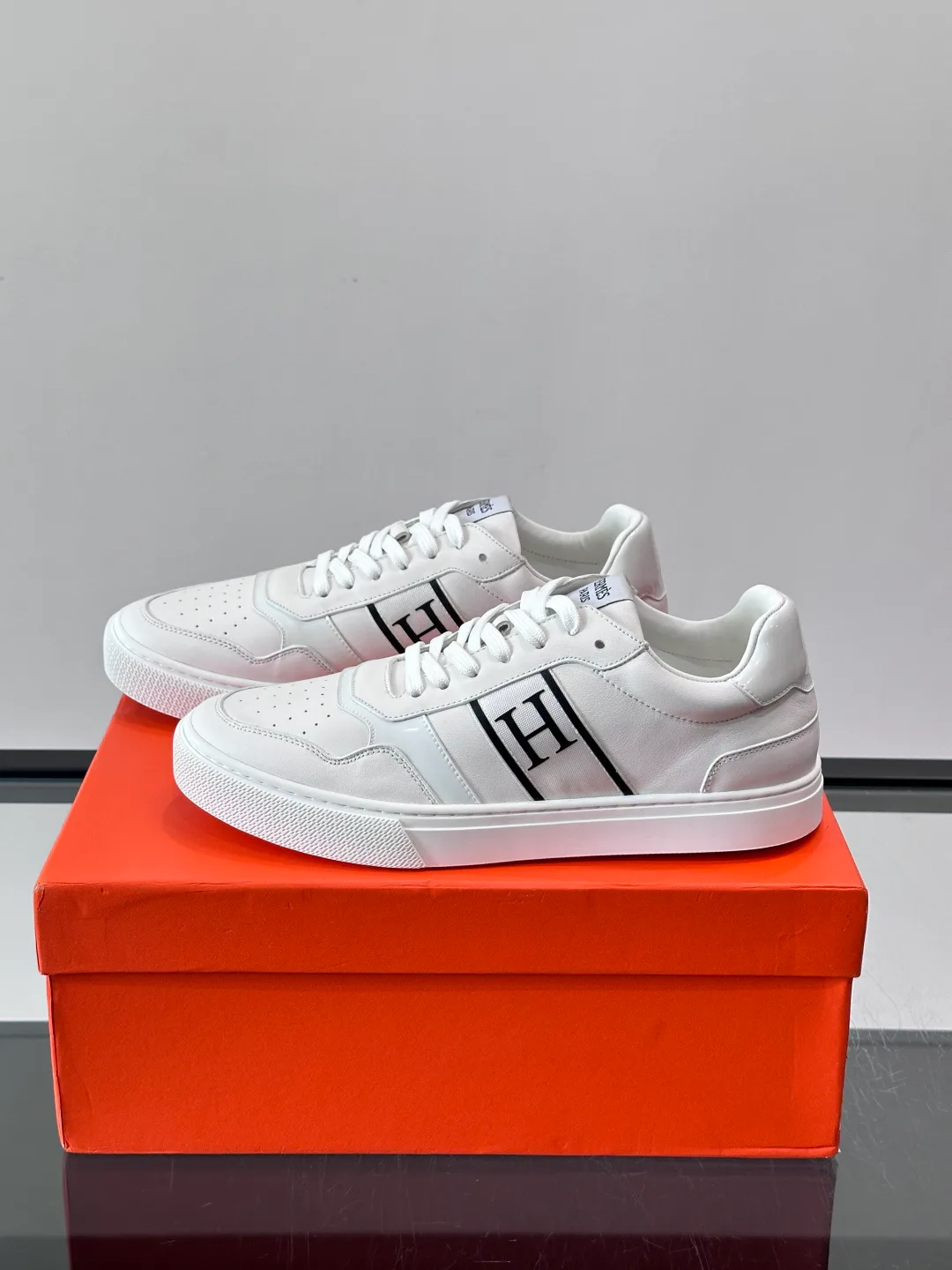 Women's Sneakers HERMES 17349431