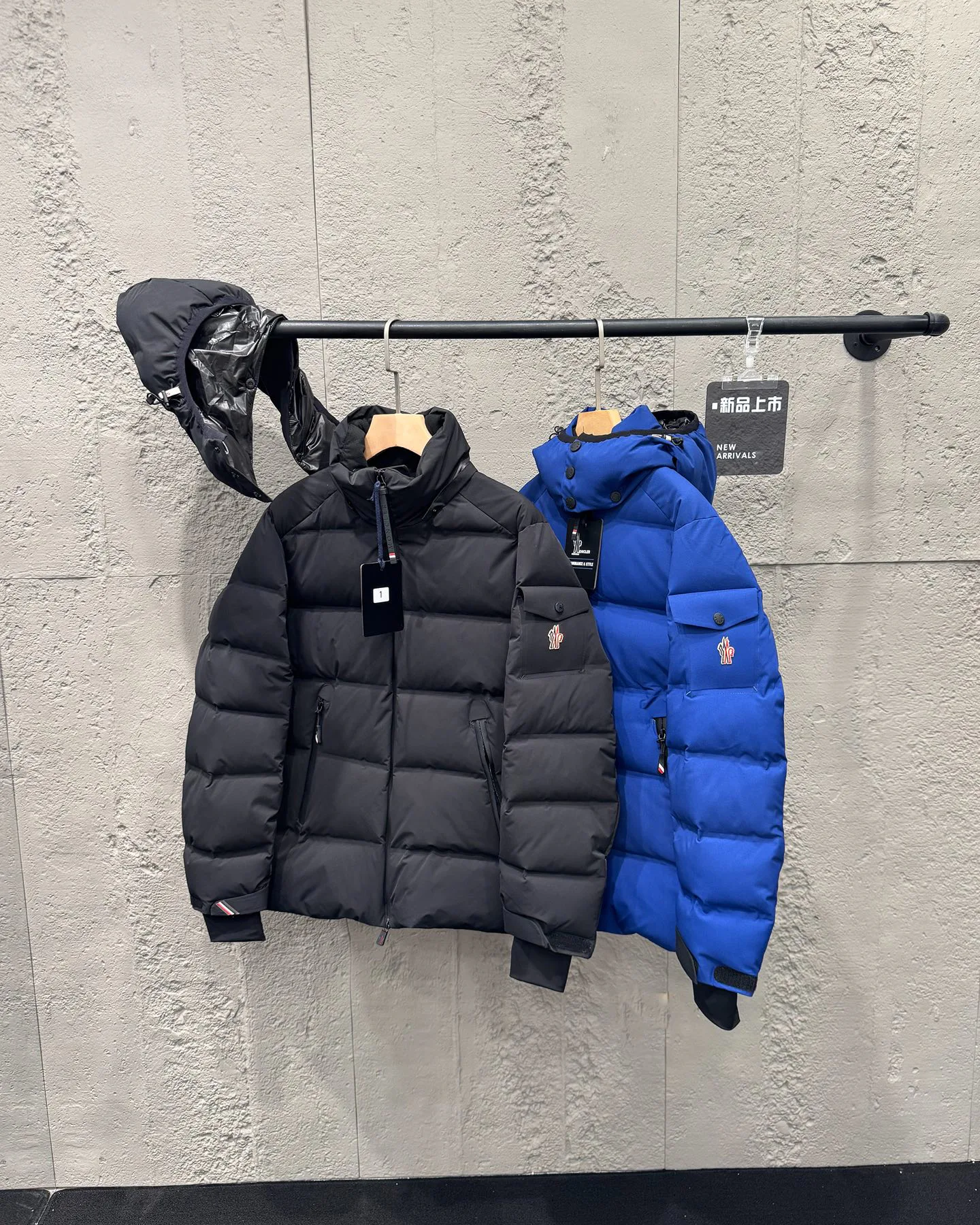 Men's Jackets And Down Jackets MONCLER 17942231