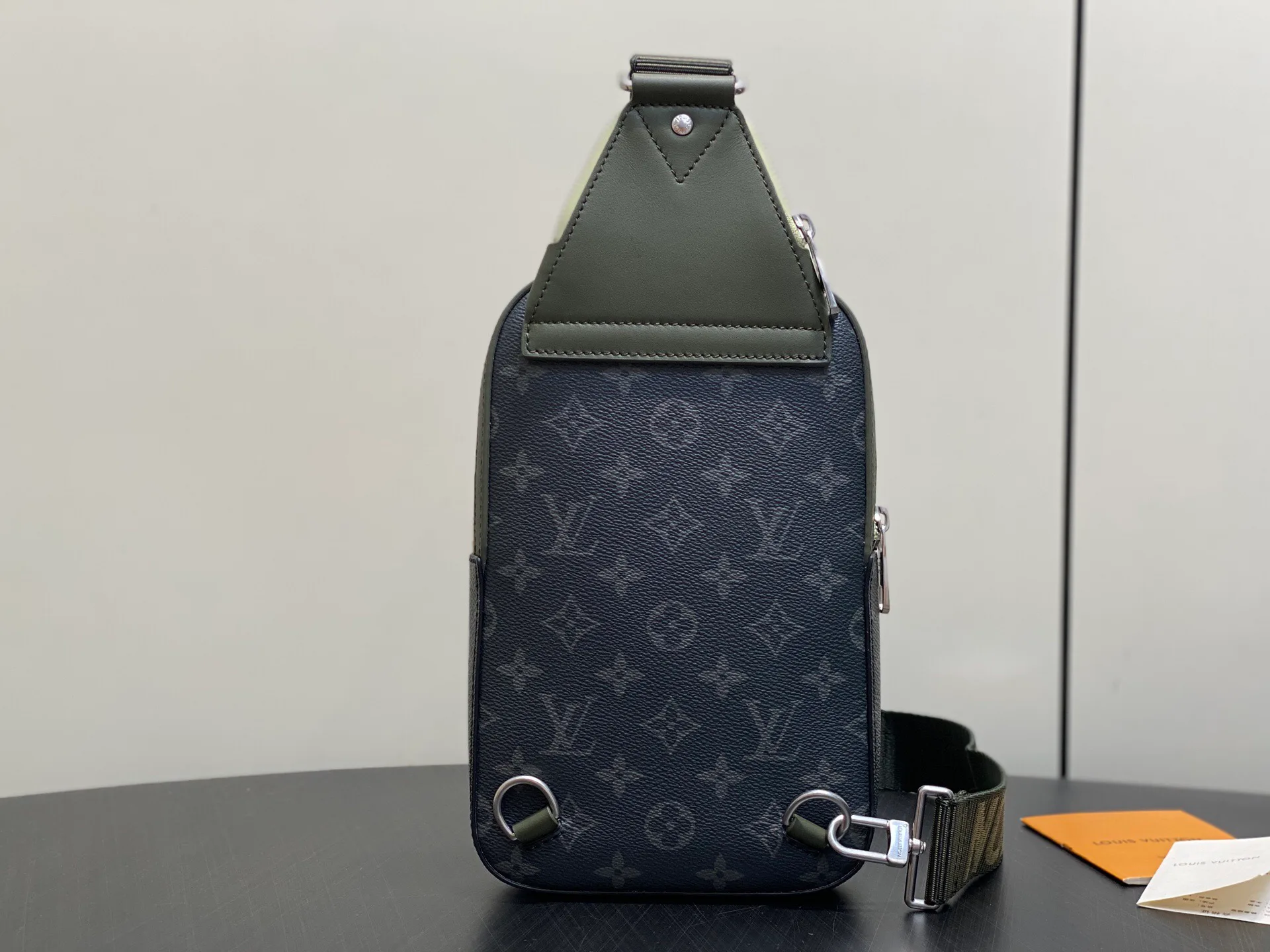 Women's Shoulder Bags LOUIS VUITTON 17548262