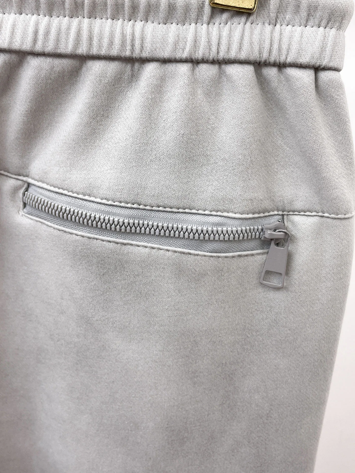 Men's Trousers MAISON MARGIELA 18197350