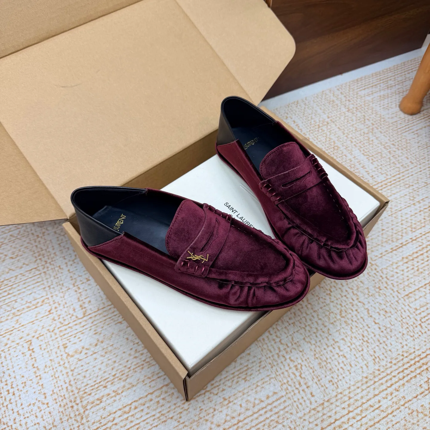 Women's Loafers And Moccasins SAINT LAURENT 18104190