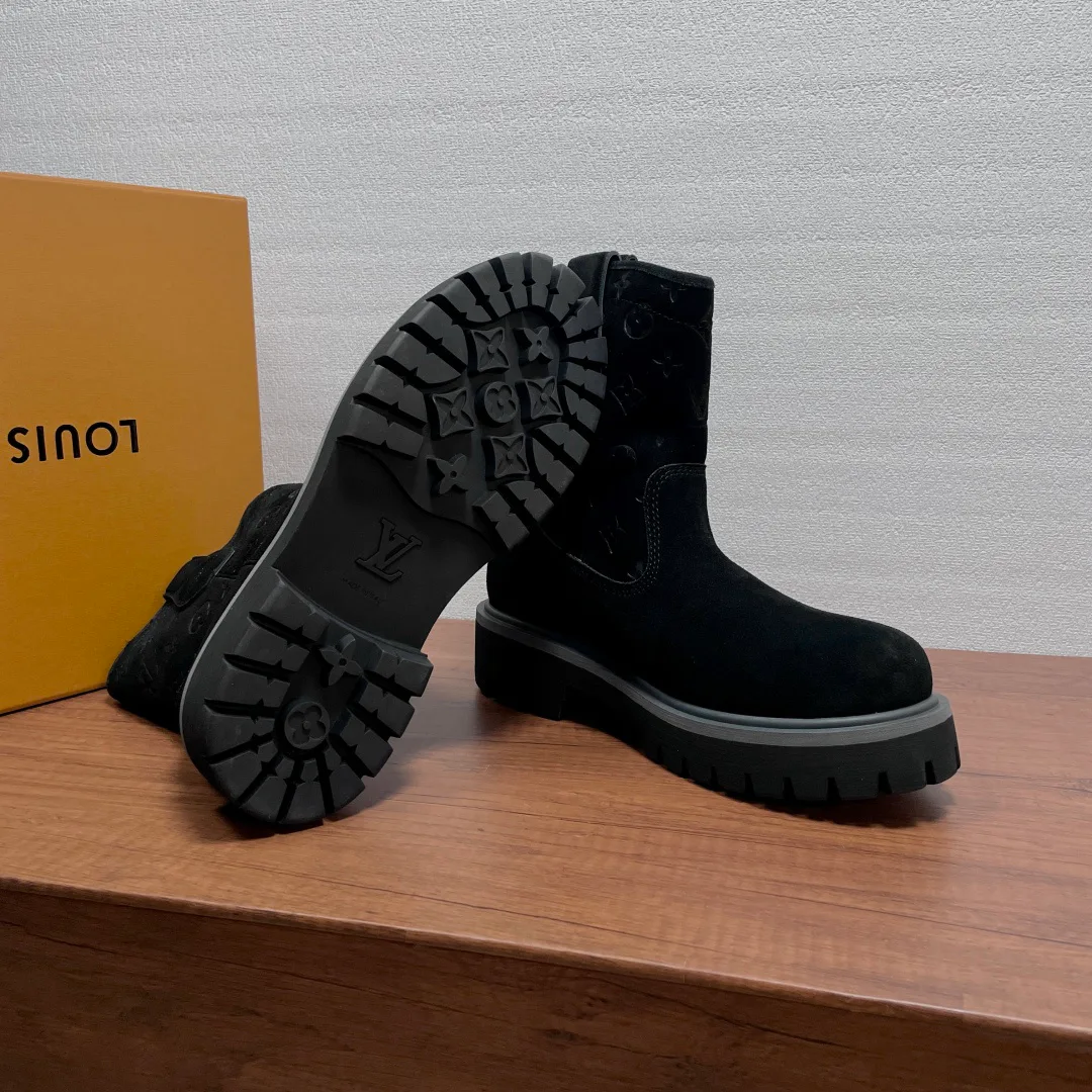Men's Ankle Boots LOUIS VUITTON 17934631