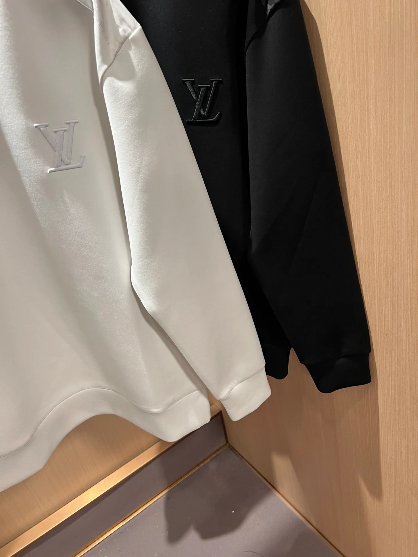 Men's Sweatshirts And Hoodies LOUIS VUITTON 18519611