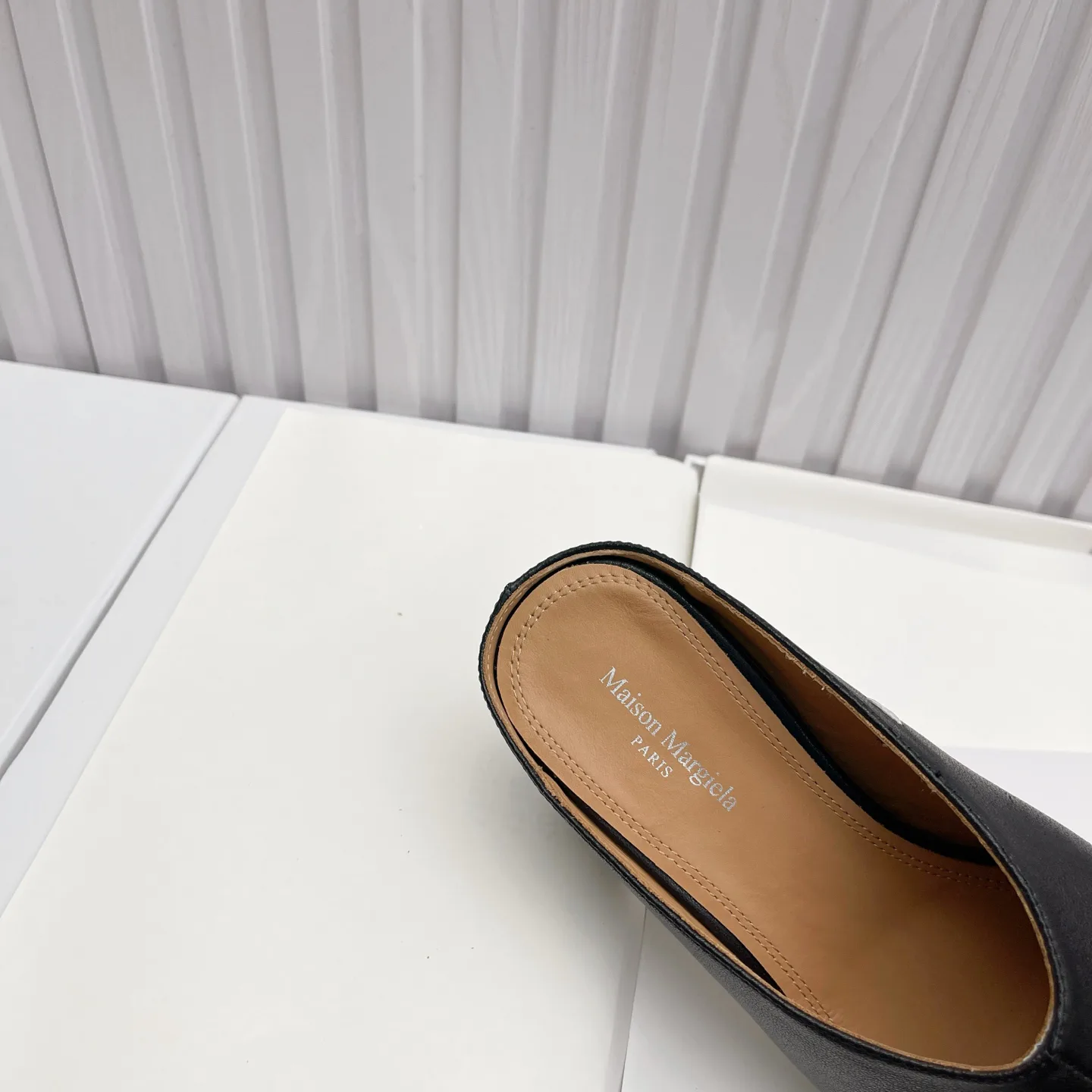 Women's Mules And Clogs MAISON MARGIELA 18104519