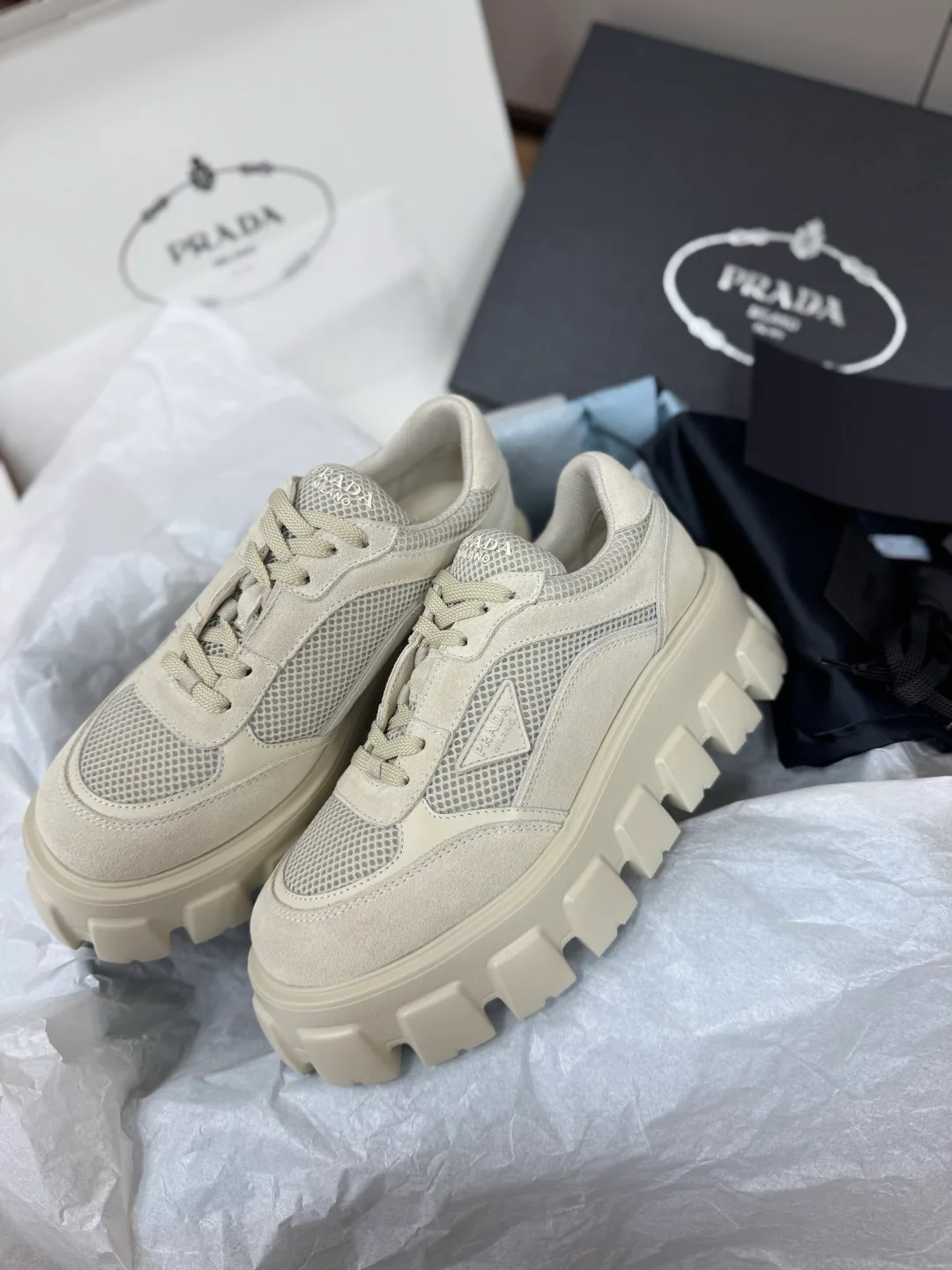 Women's Sneakers PRADA 18554593