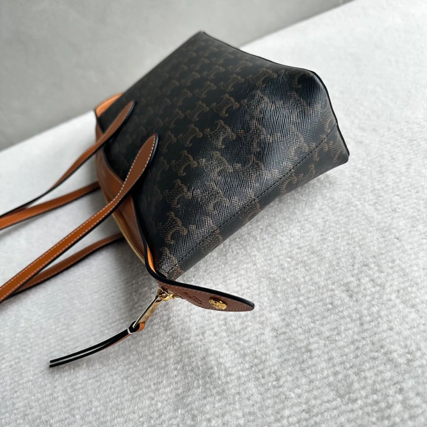 Women's Classic Handbags CELINE 17796565